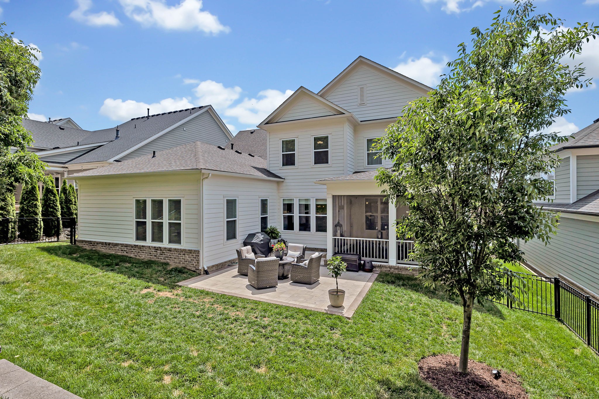209 Halswelle Dr