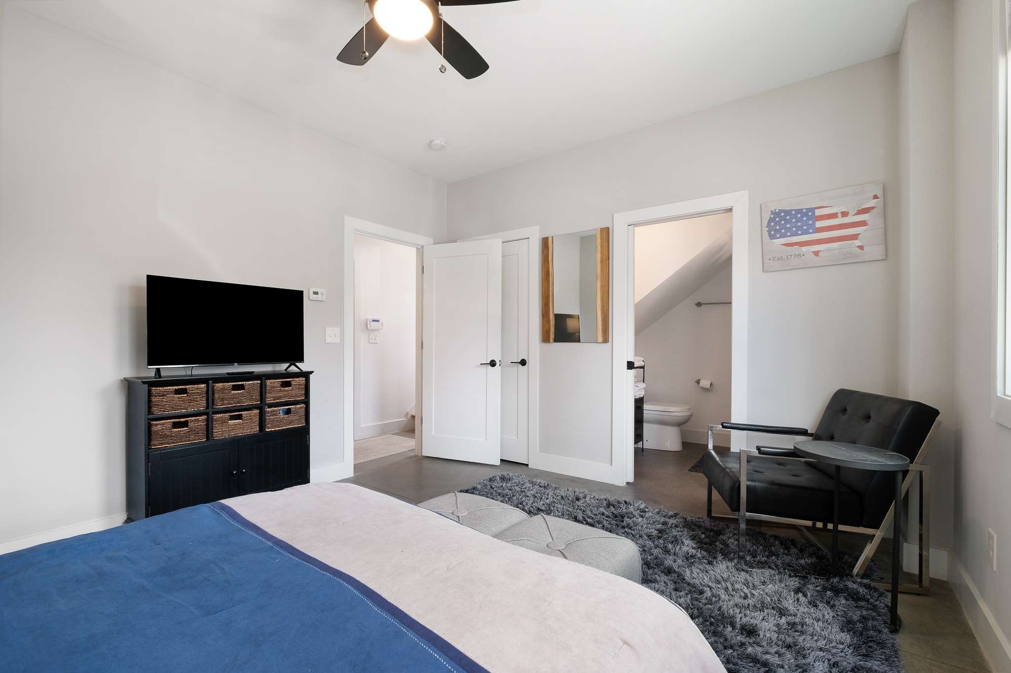 1206 6th Ave, N Unit: 5