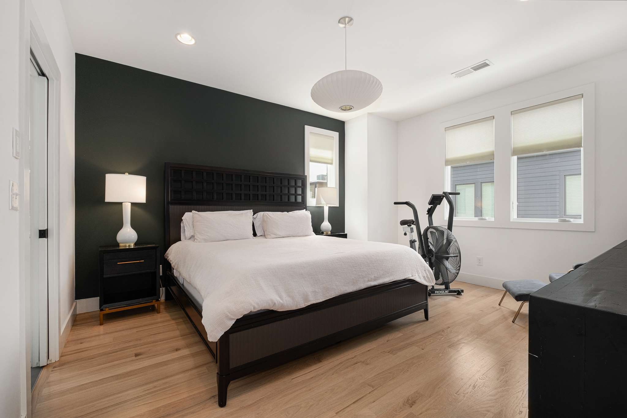 1206 6th Ave, N Unit: 5