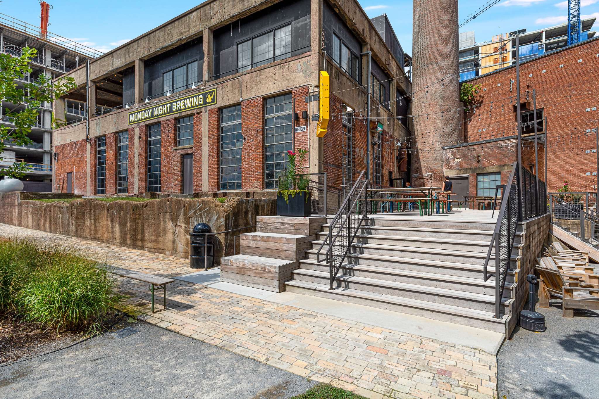 1206 6th Ave, N Unit: 5