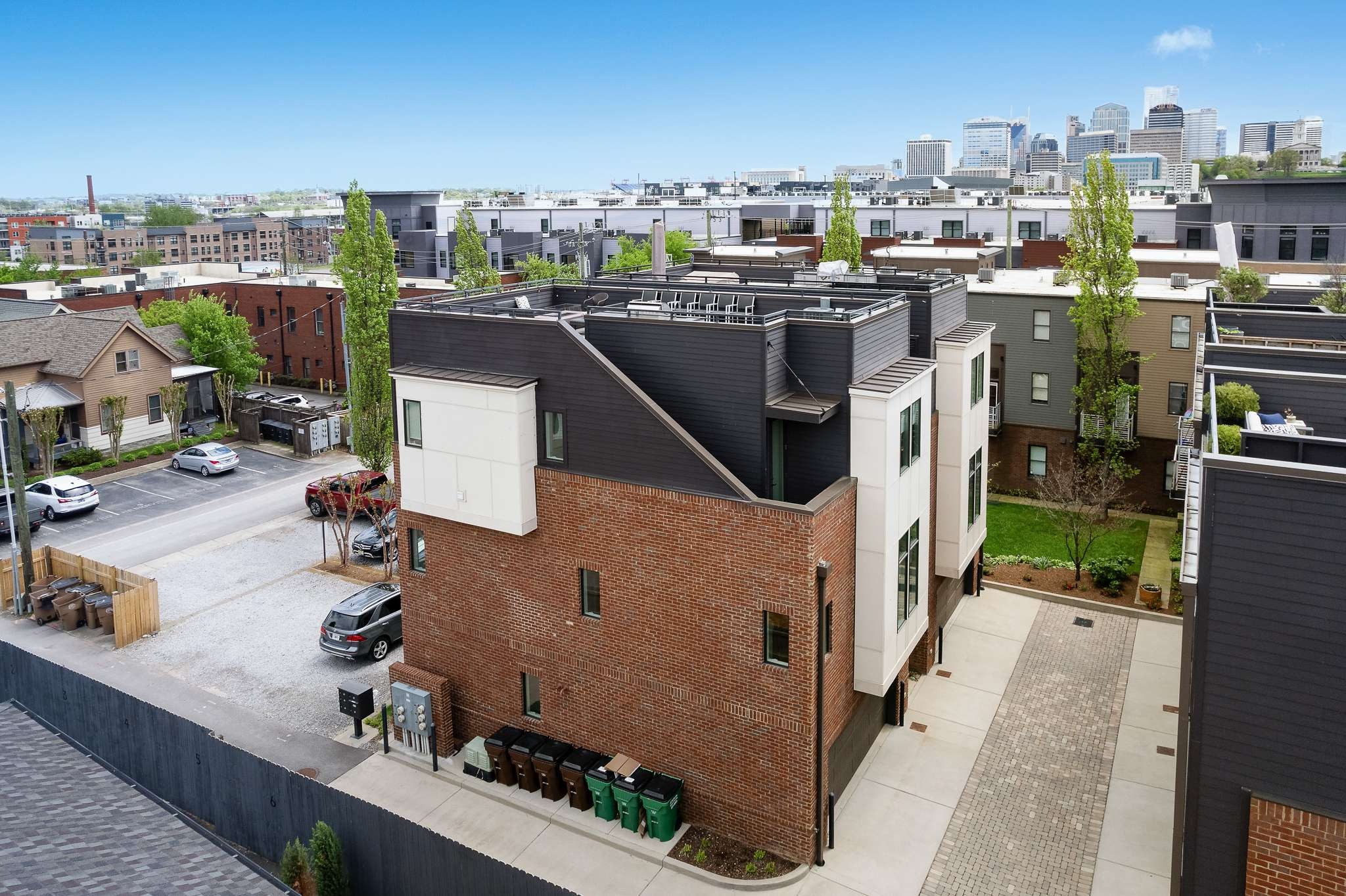 1206 6th Ave, N Unit: 5