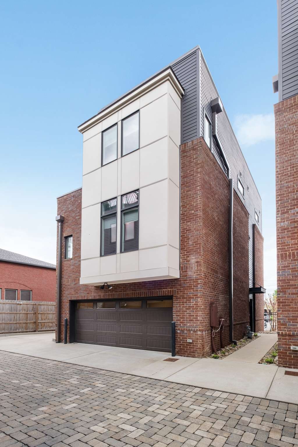 1206 6th Ave, N Unit: 5