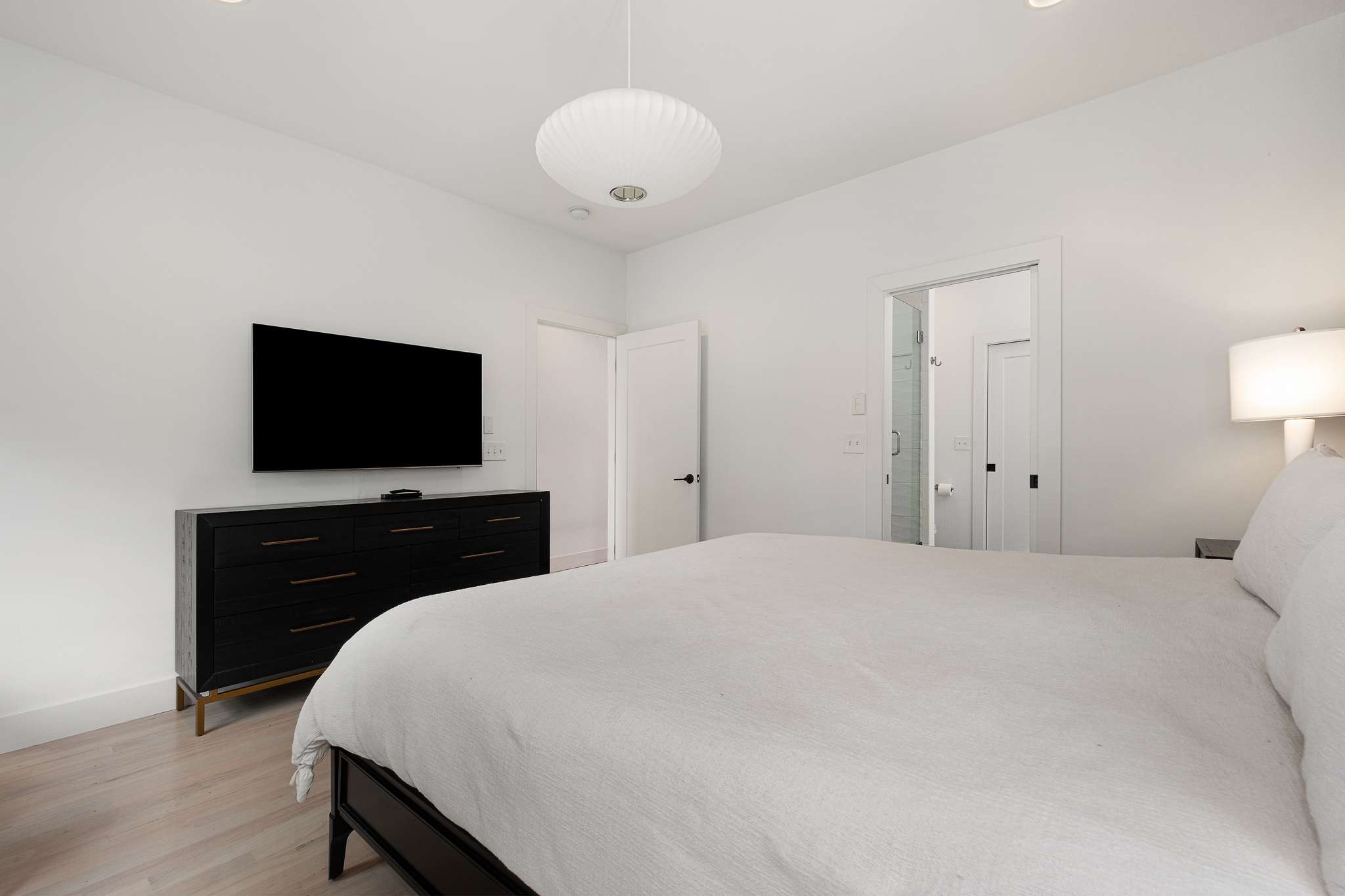 1206 6th Ave, N Unit: 5