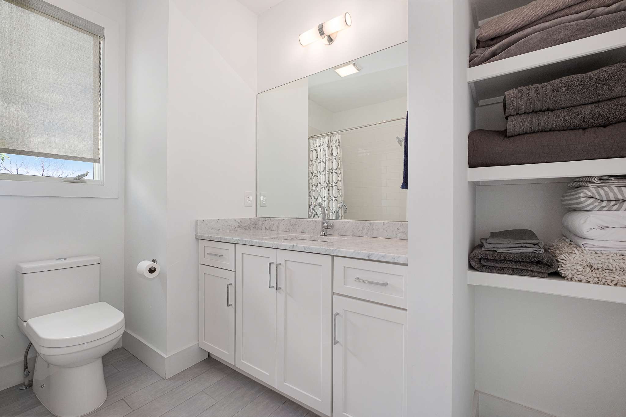 1206 6th Ave, N Unit: 5