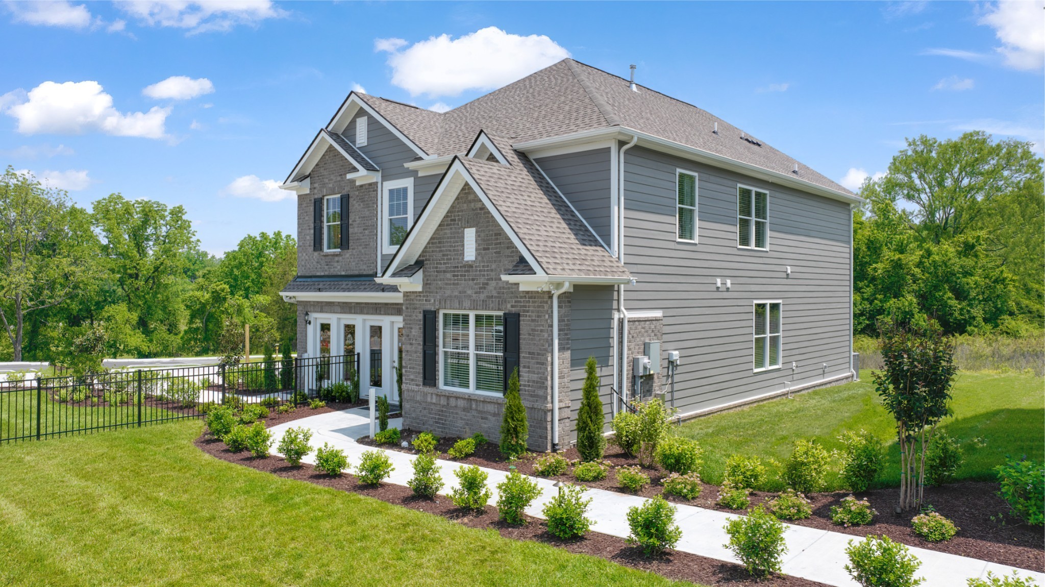 525 Mickelson Way