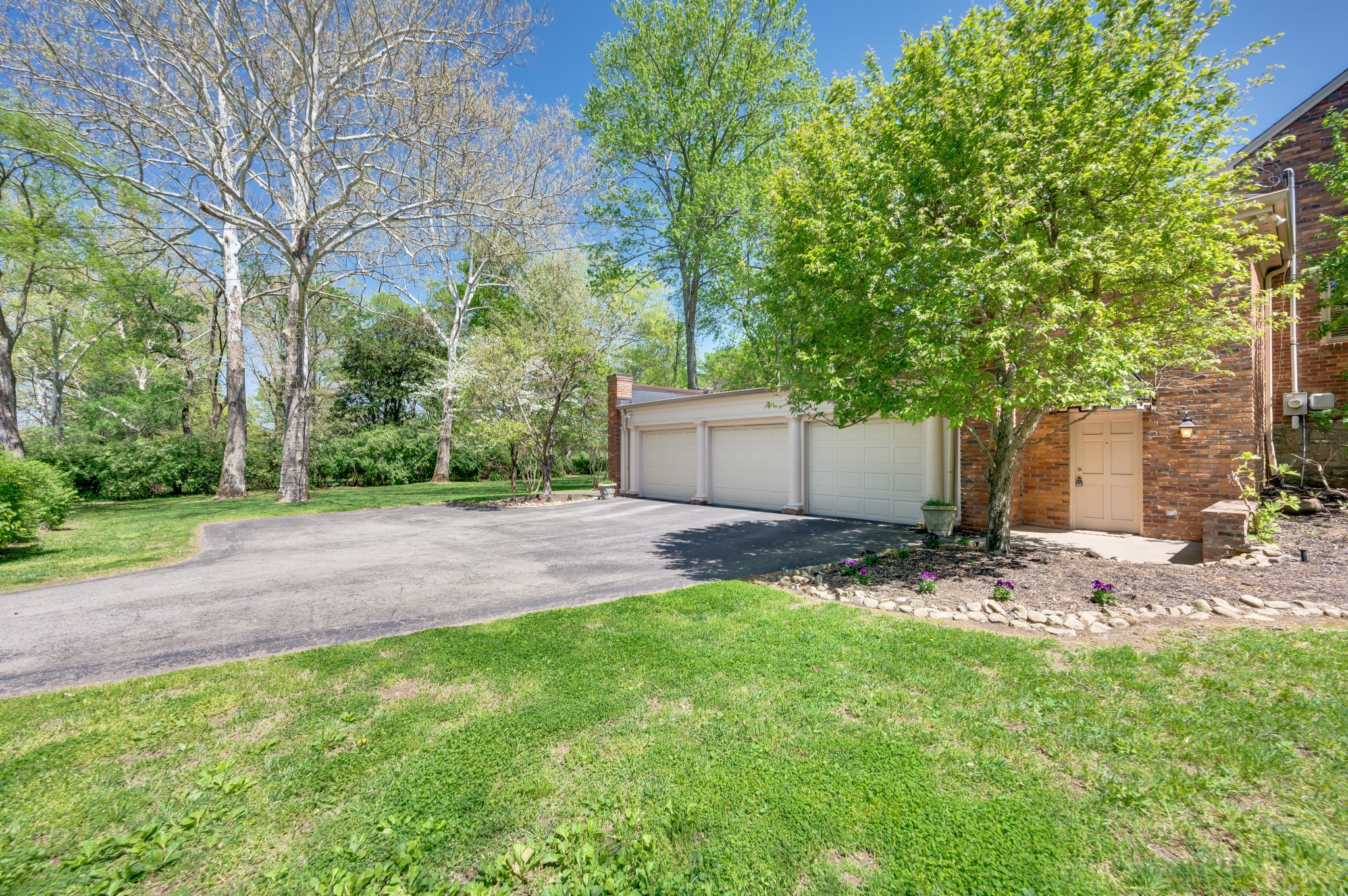 3518 Woodmont Blvd