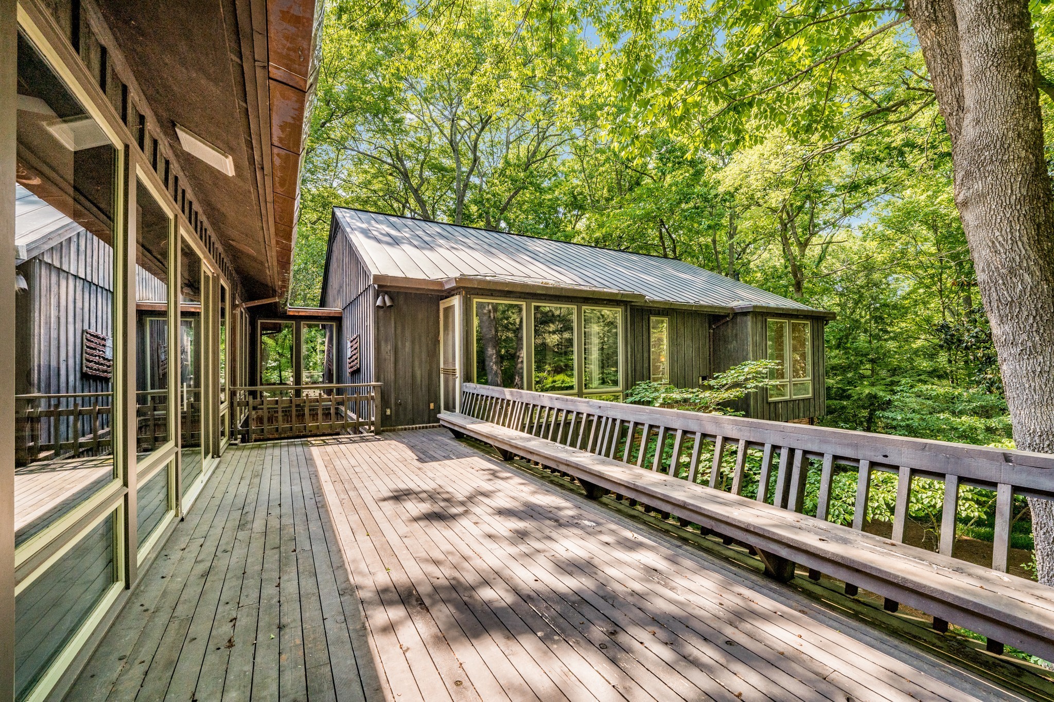 1414 Chickering Rd