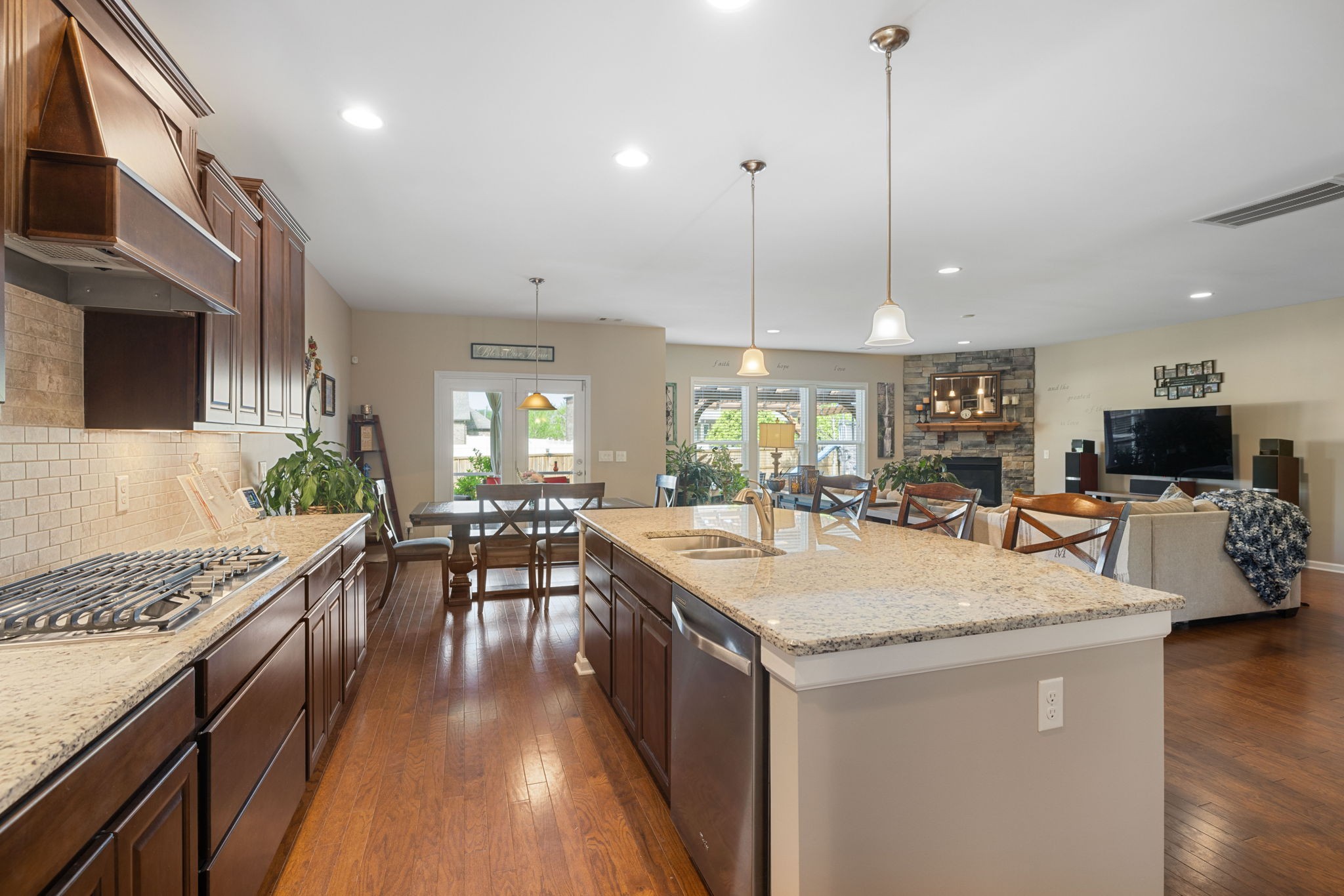4013 Compass Pointe Ct