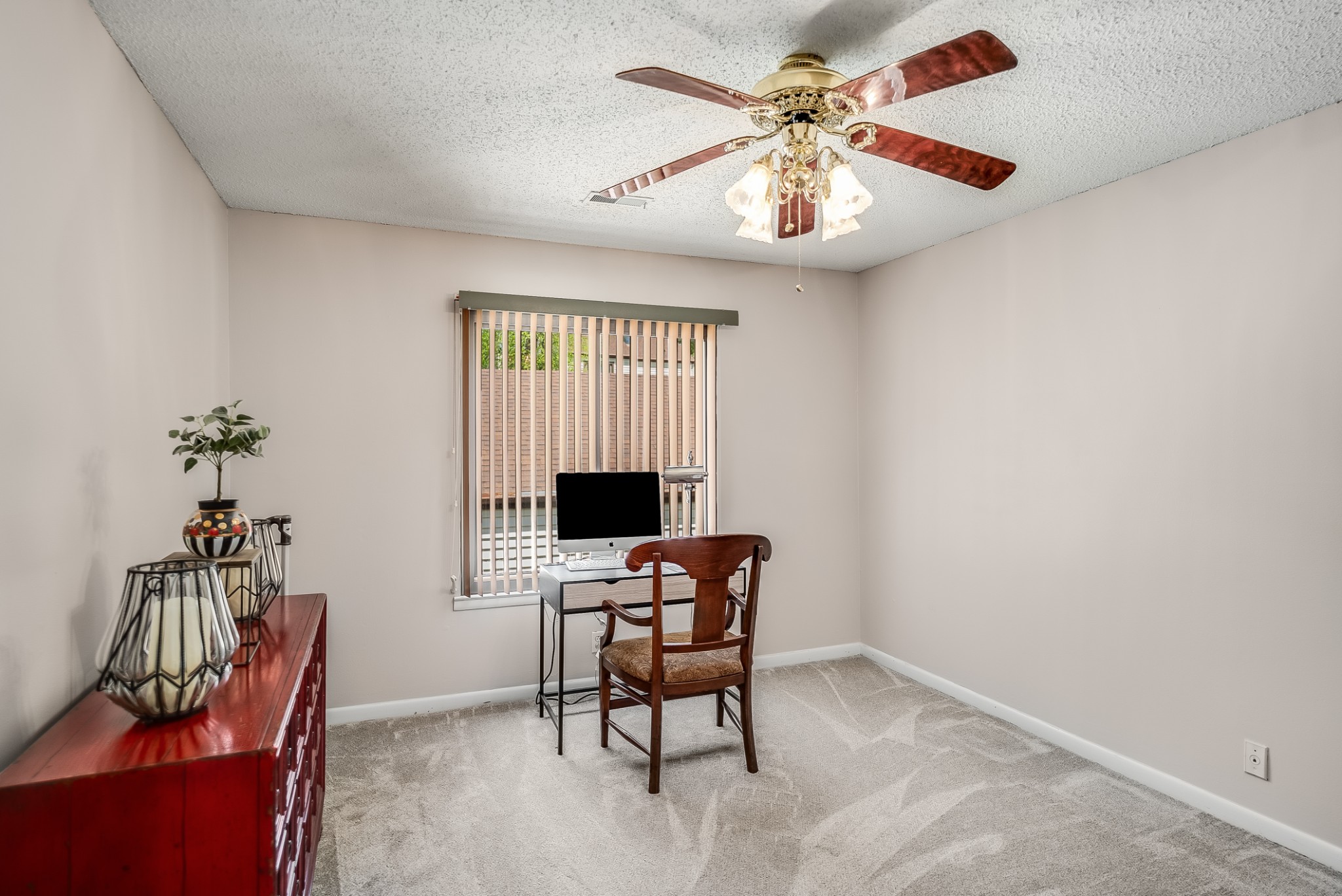 4803 Quail Hollow Dr