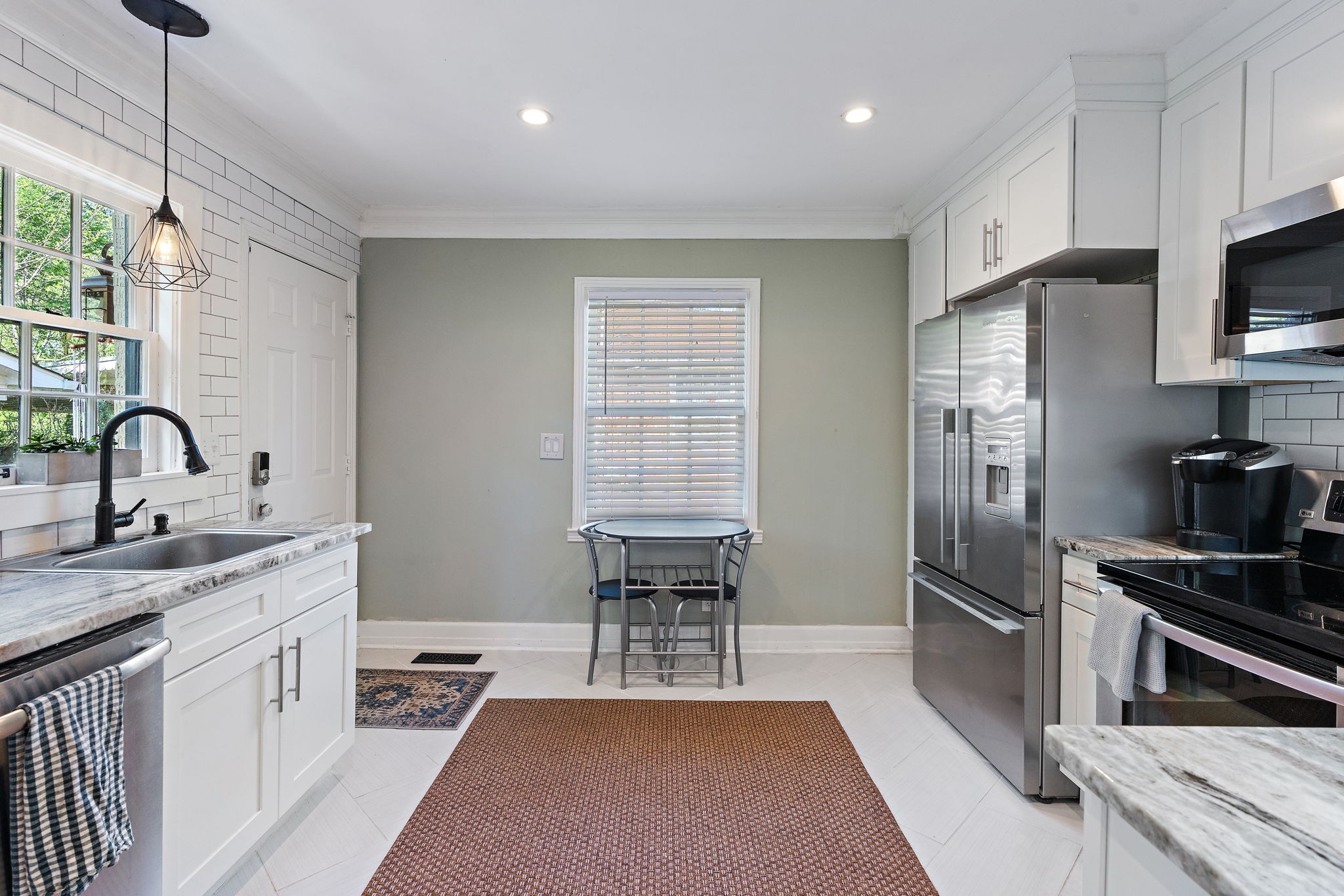 3803 Dartmouth Ave