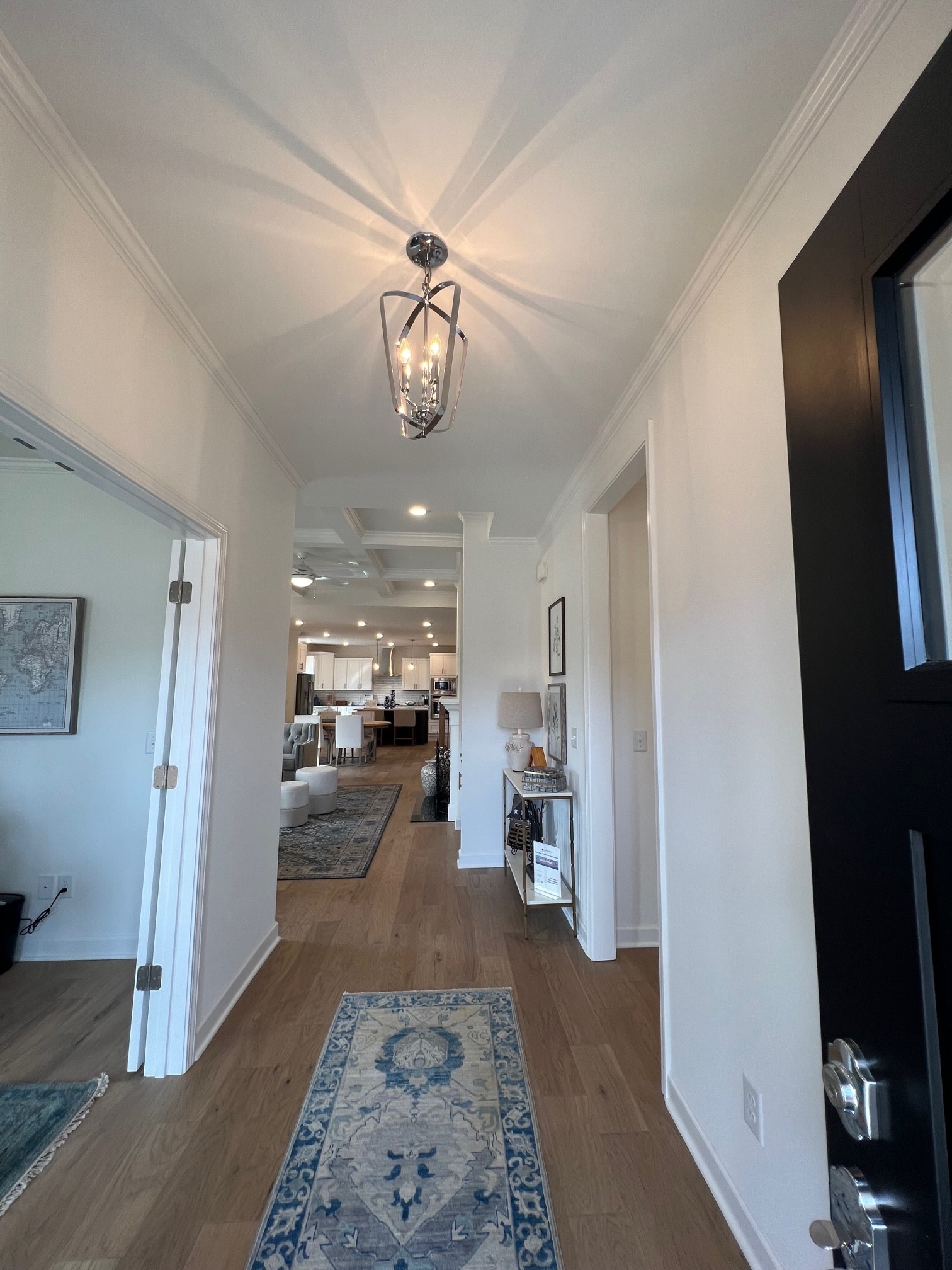 6121 Parkhaven Blvd