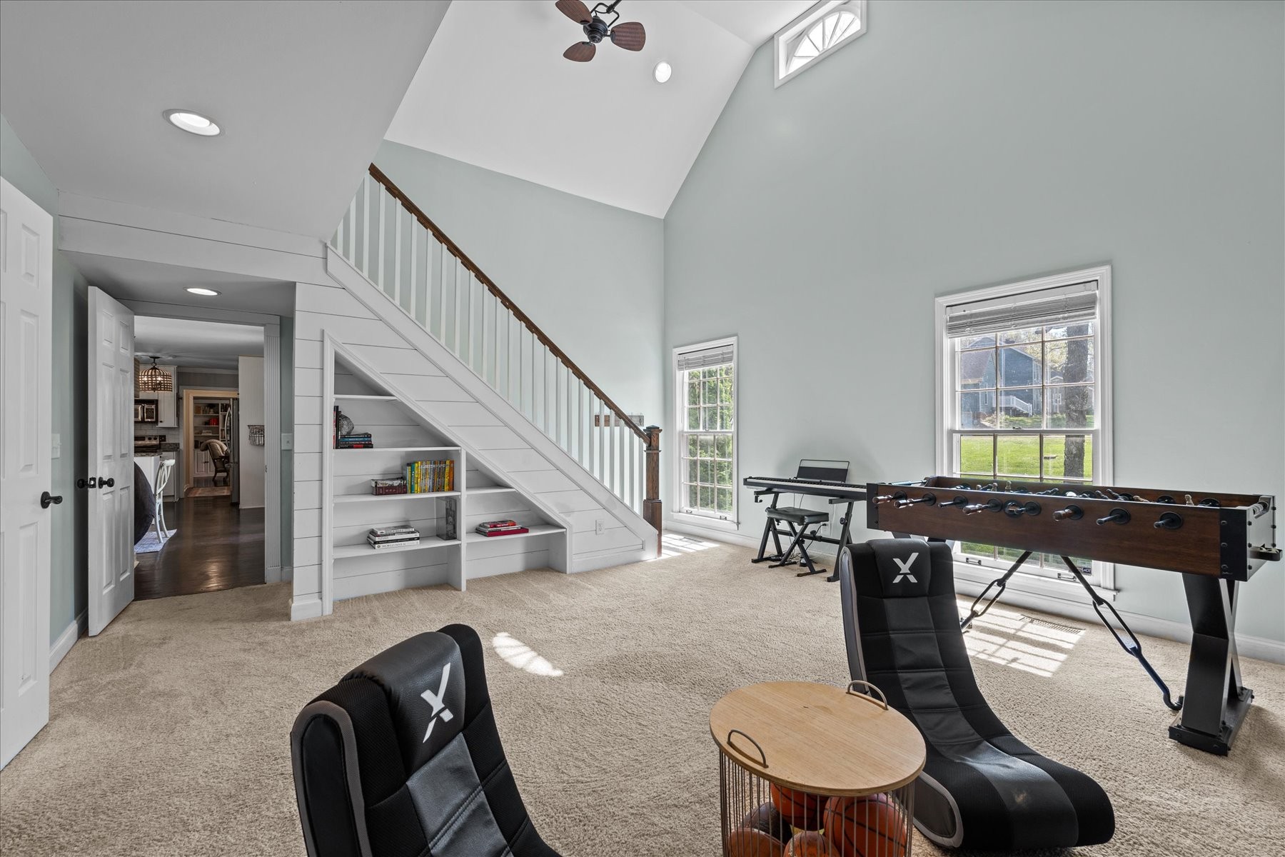 1409 Red Oak Dr