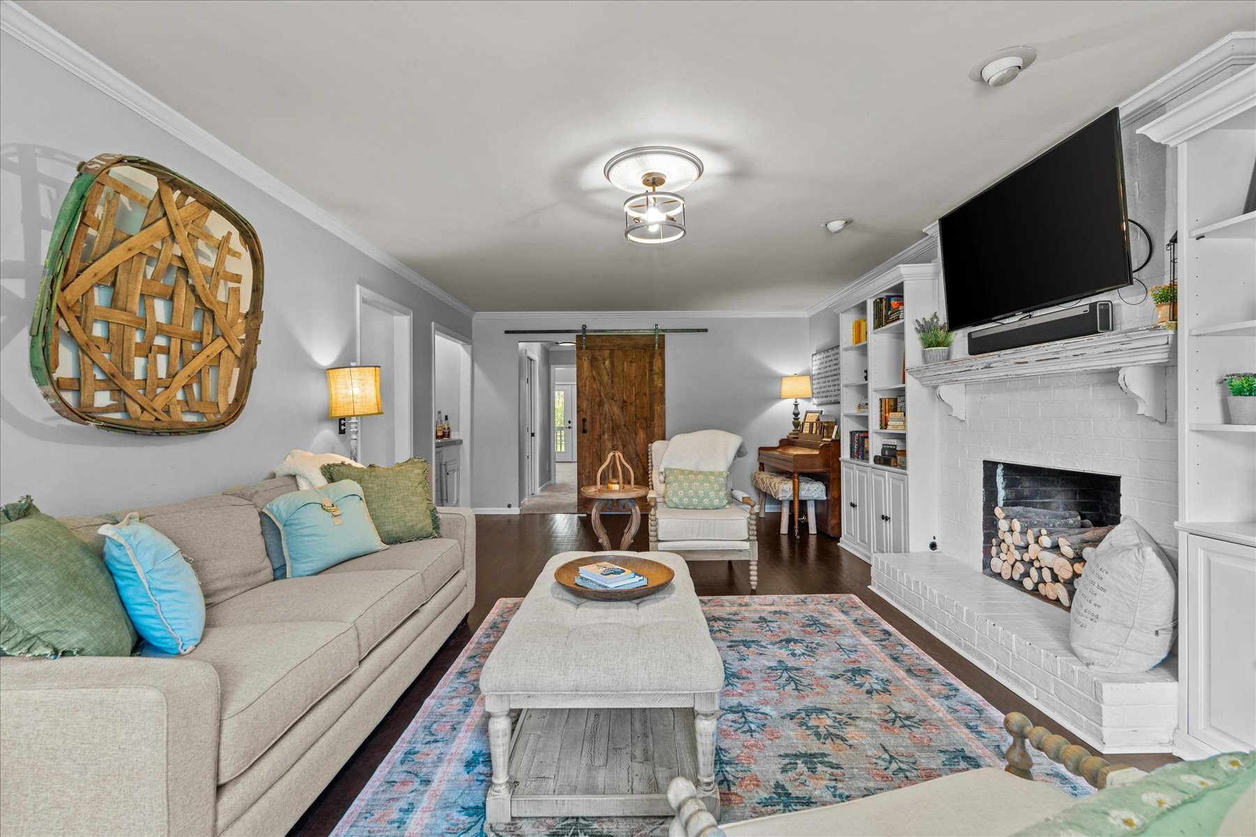 1409 Red Oak Dr