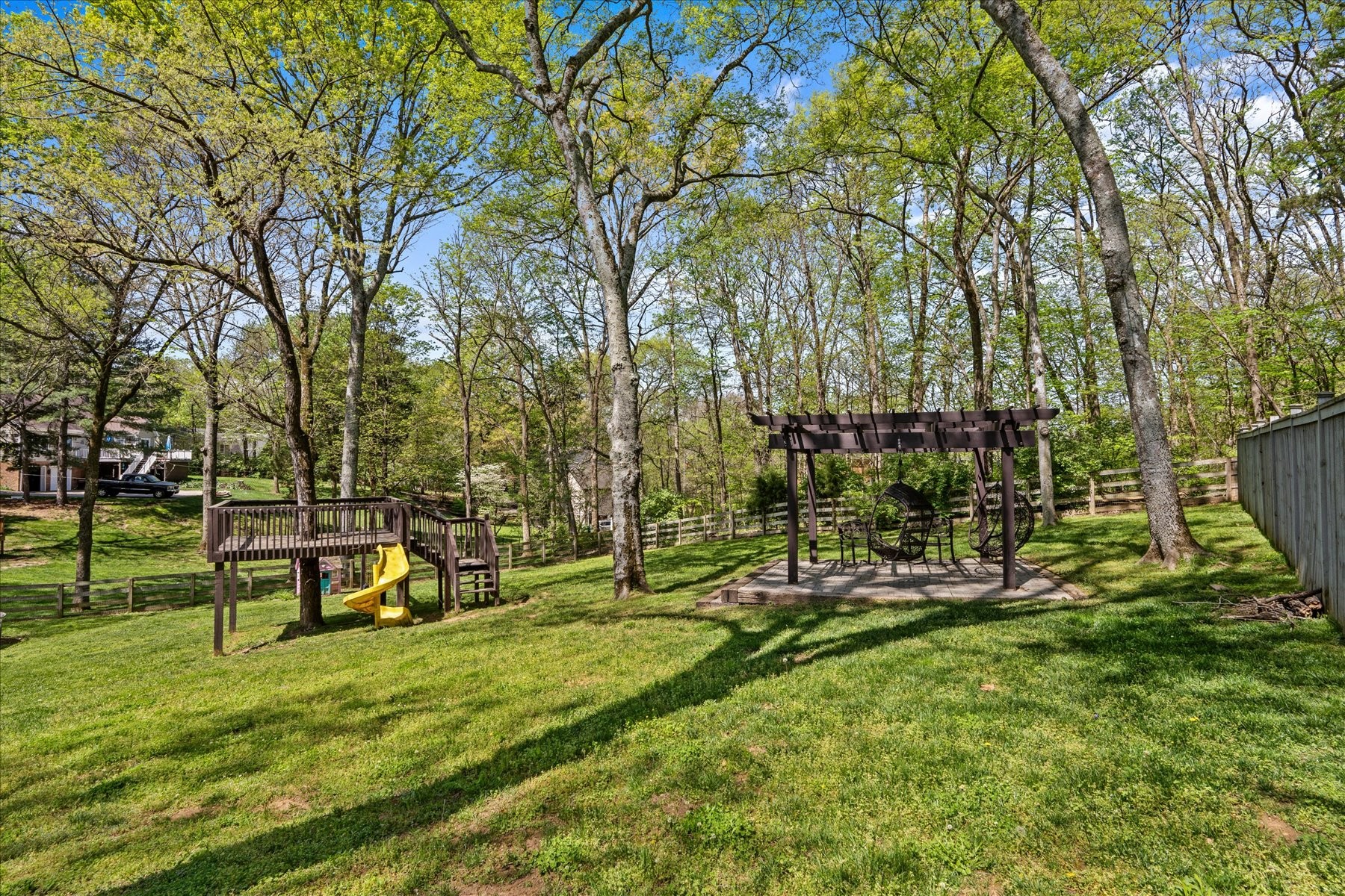 1409 Red Oak Dr