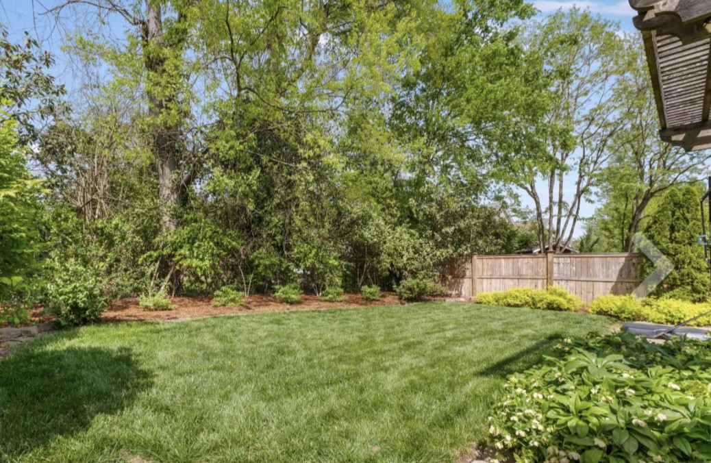 1114A Biltmore Dr