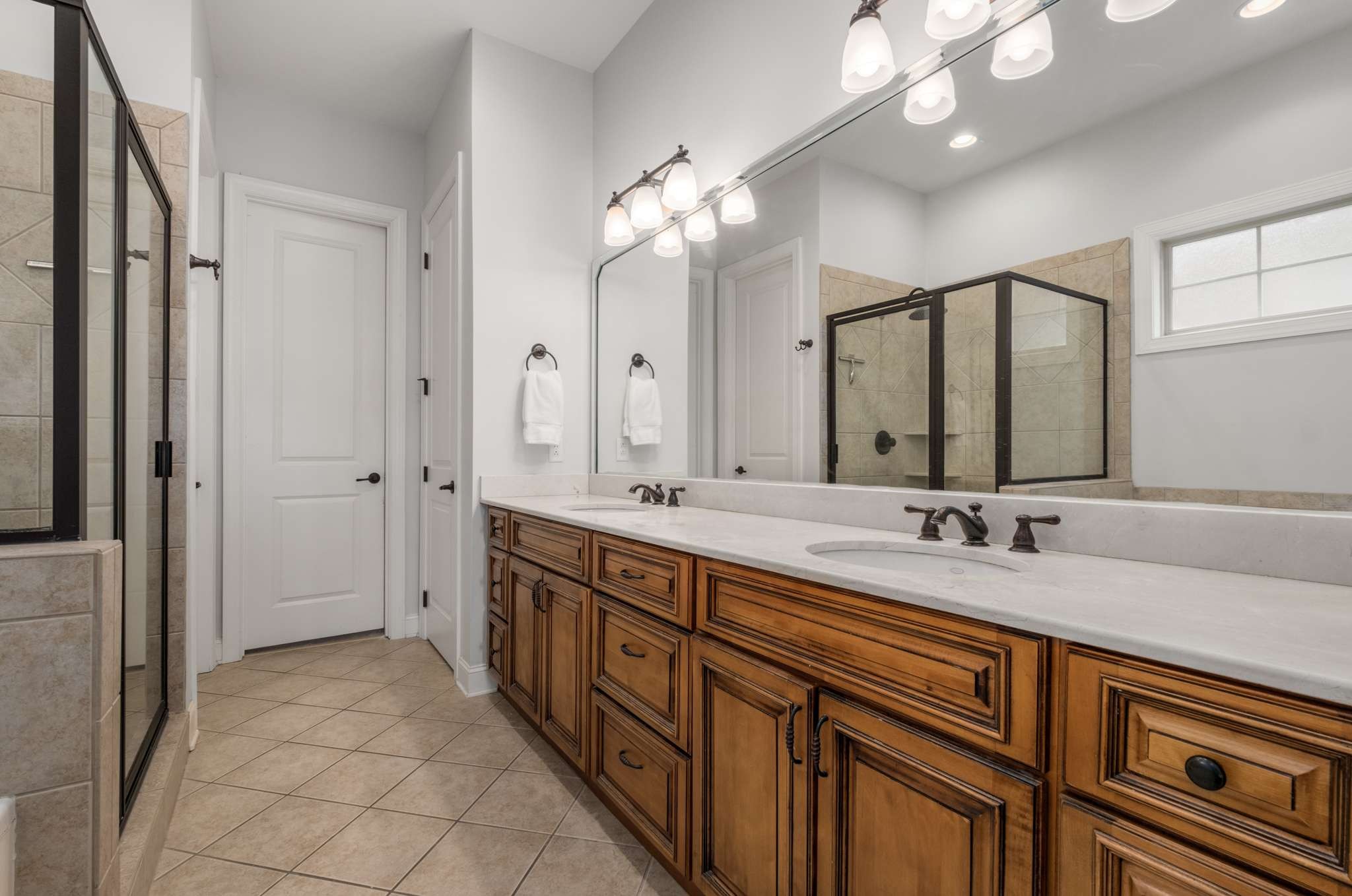 1114A Biltmore Dr