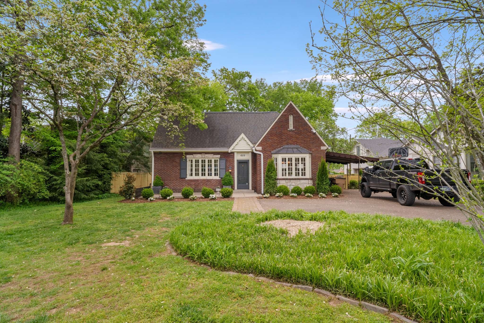625 Westover Dr