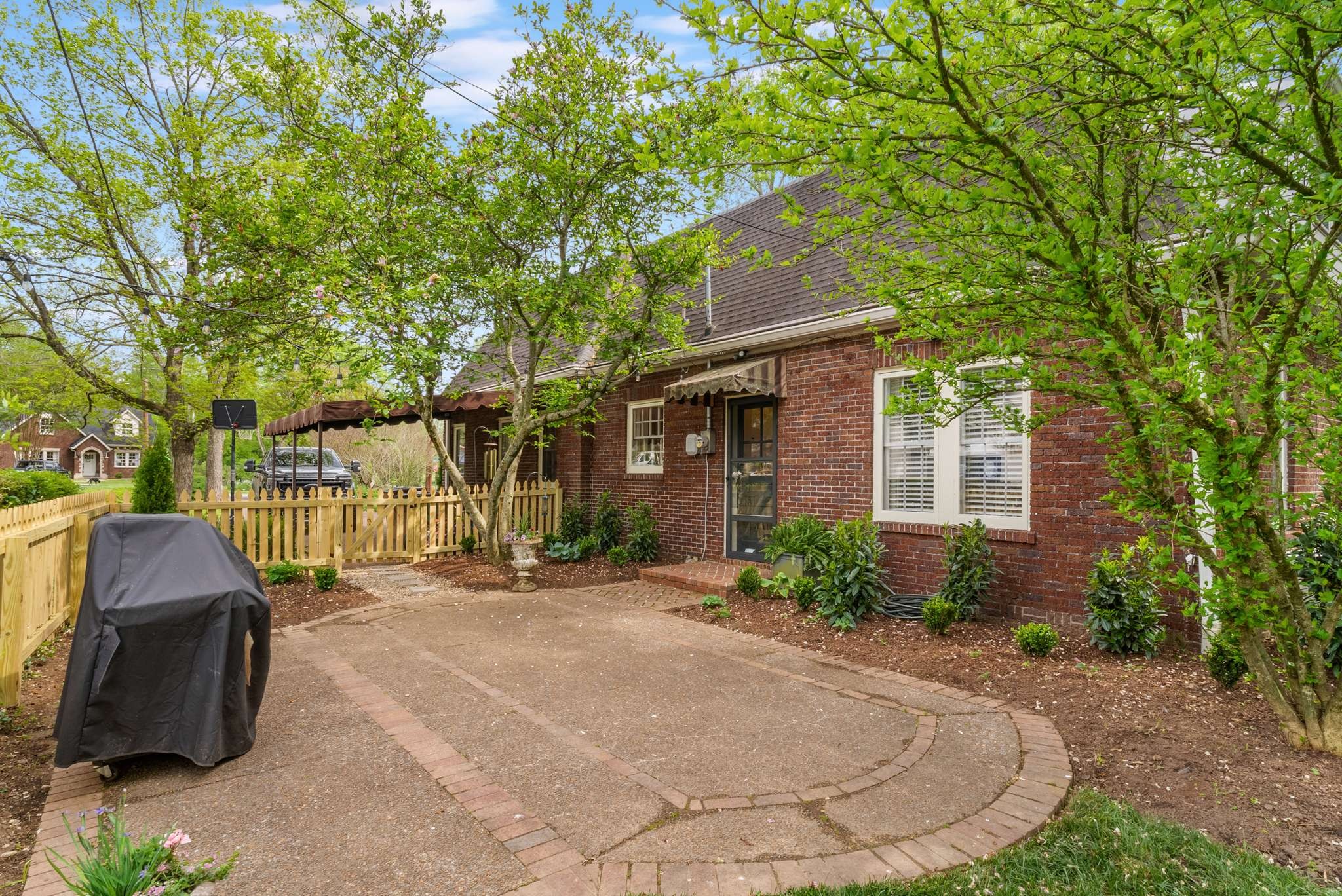 625 Westover Dr