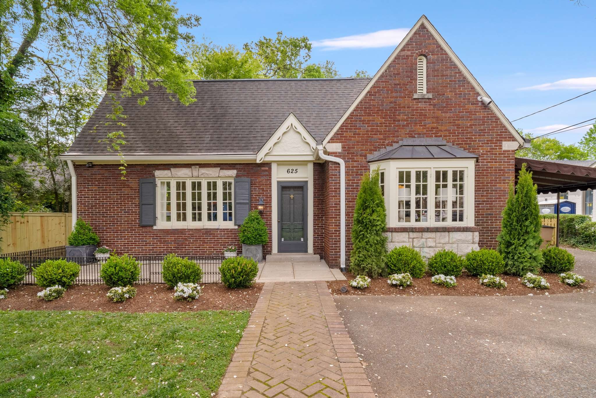 625 Westover Dr