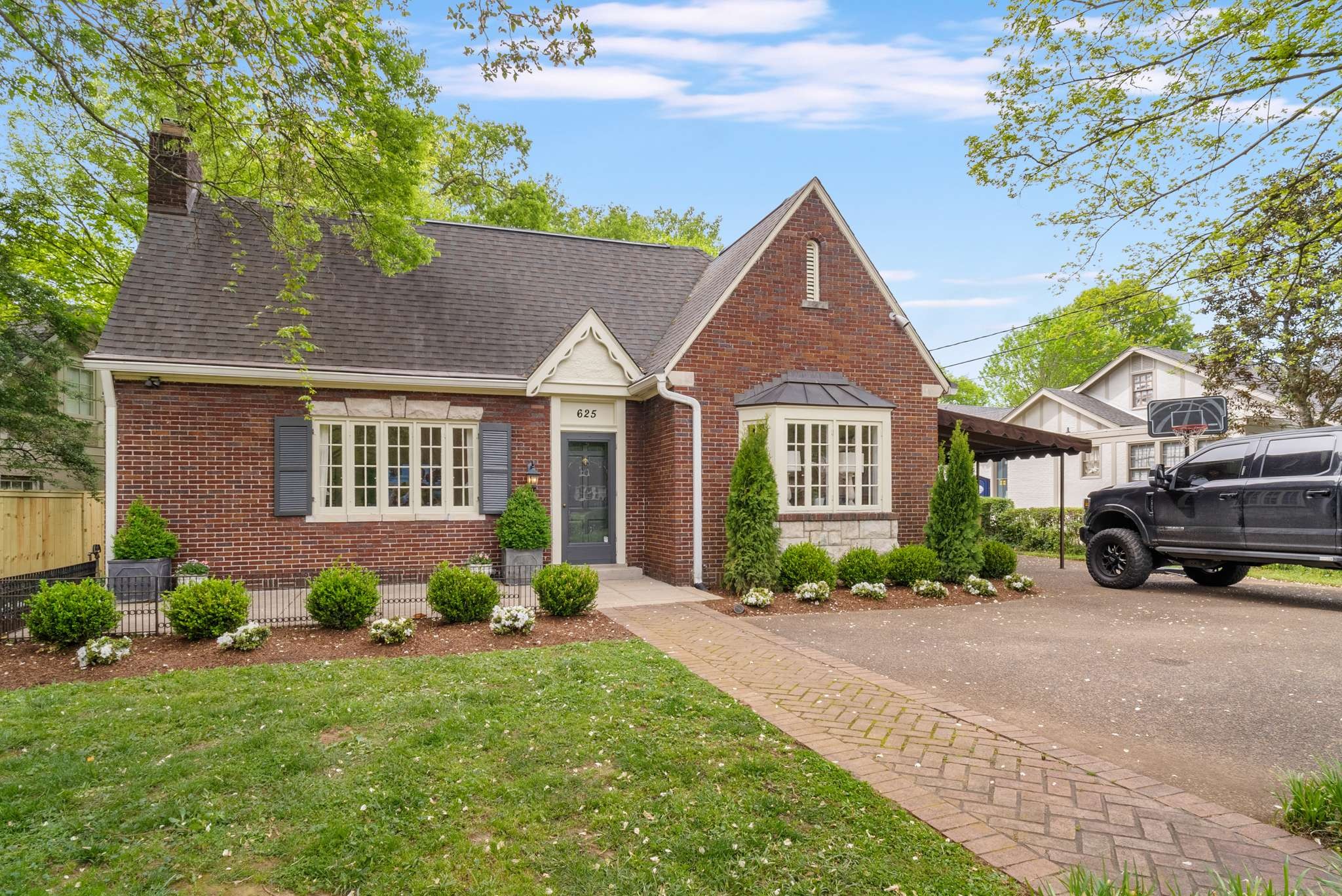 625 Westover Dr