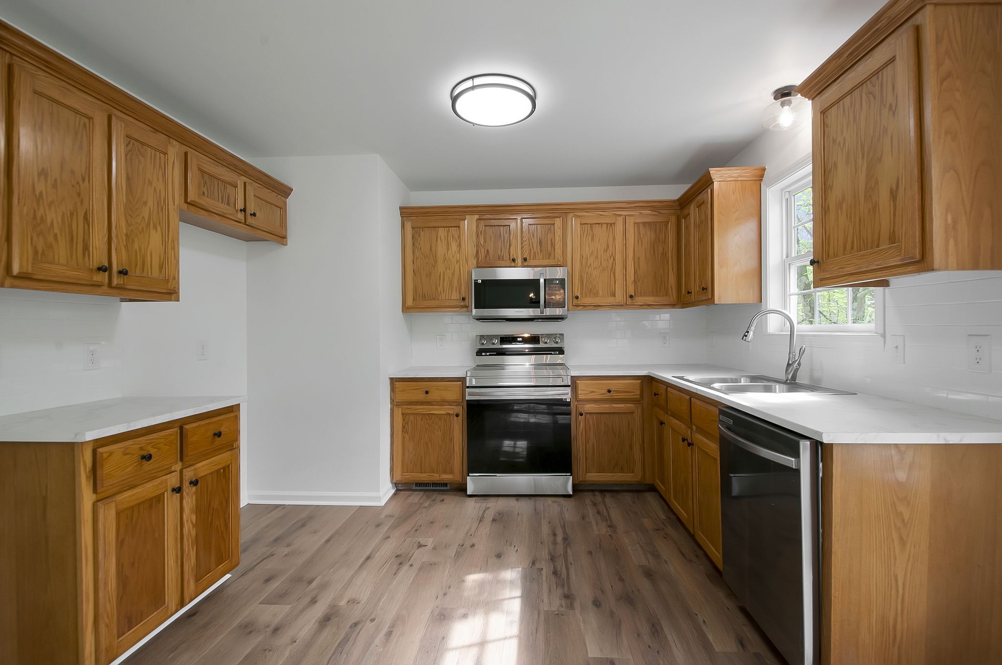 9122 Austin Lane