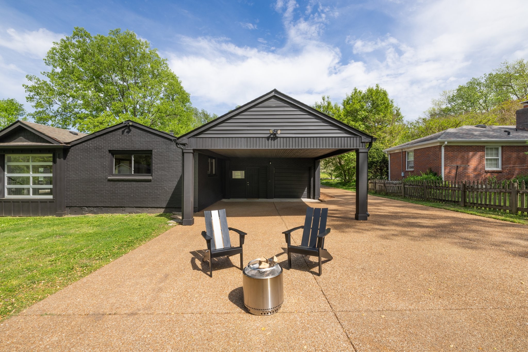 5029 Stillwood Dr