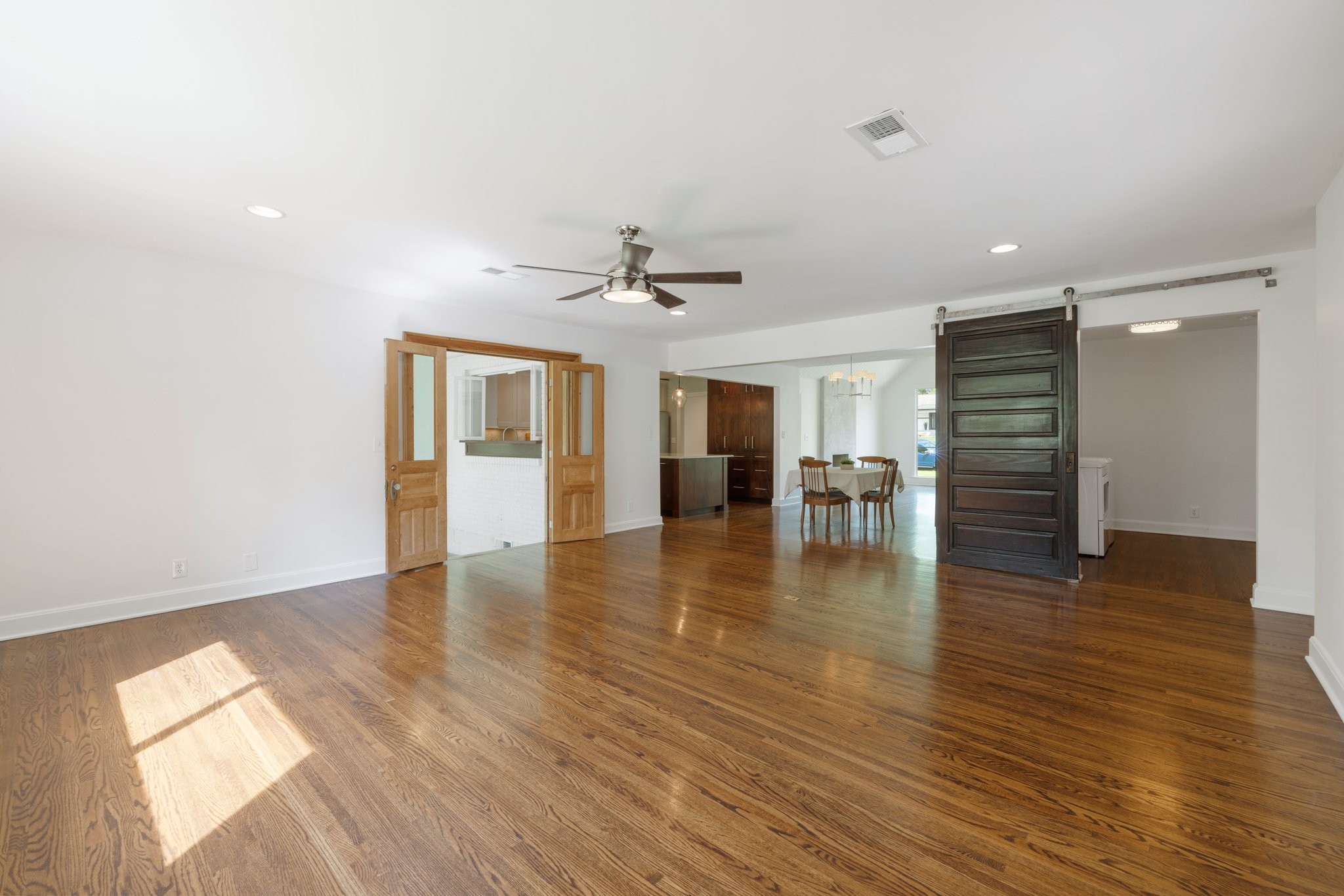 5029 Stillwood Dr