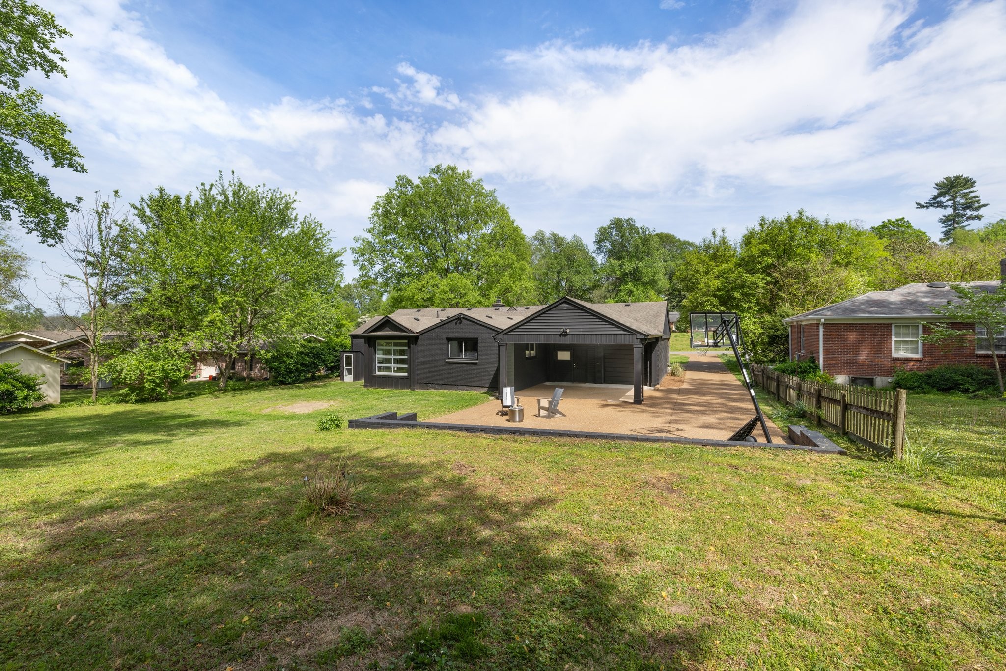 5029 Stillwood Dr