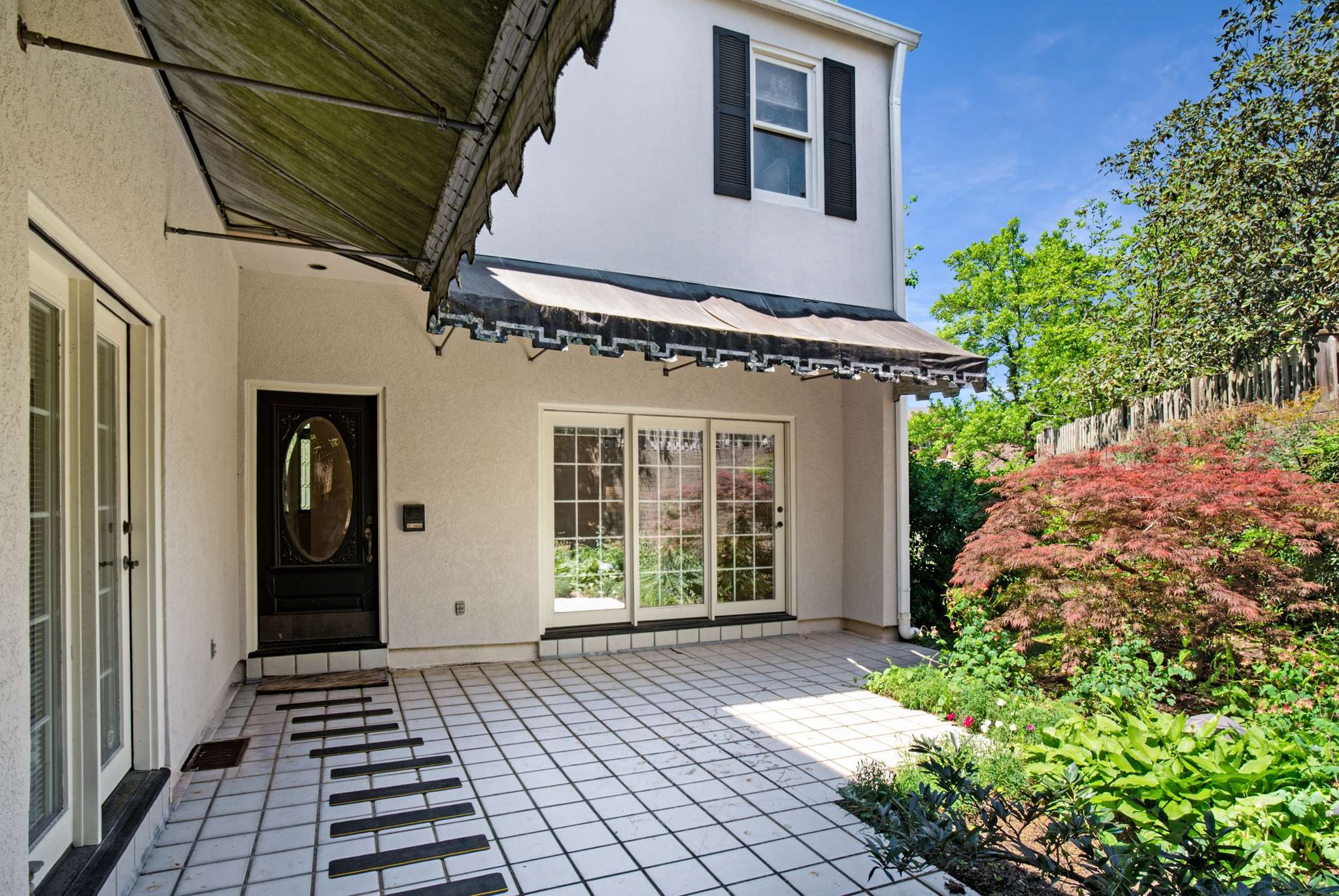 22 Foxhall Close
