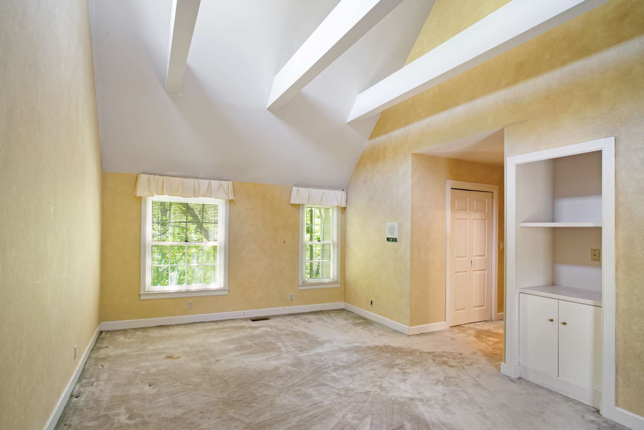 22 Foxhall Close