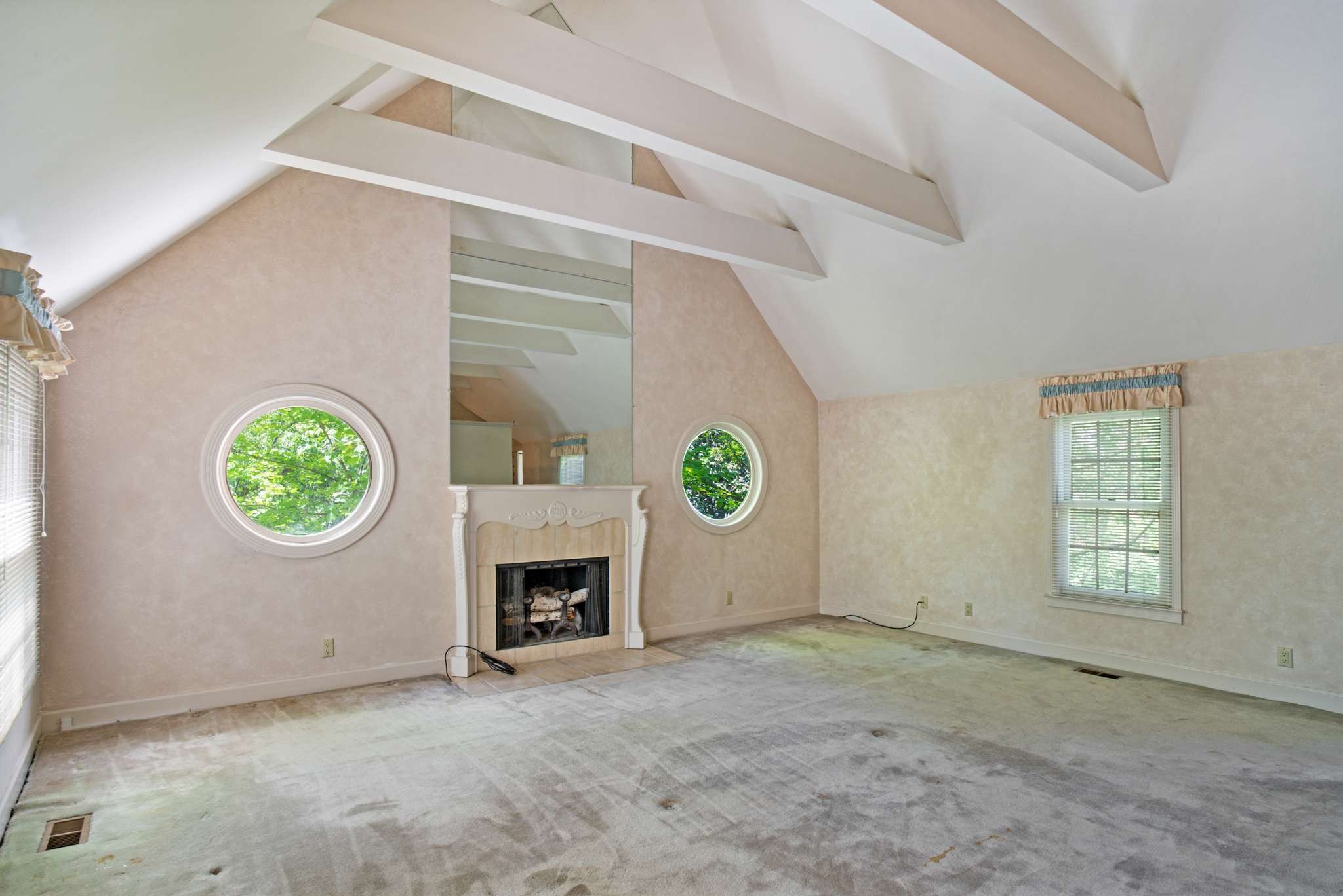 22 Foxhall Close