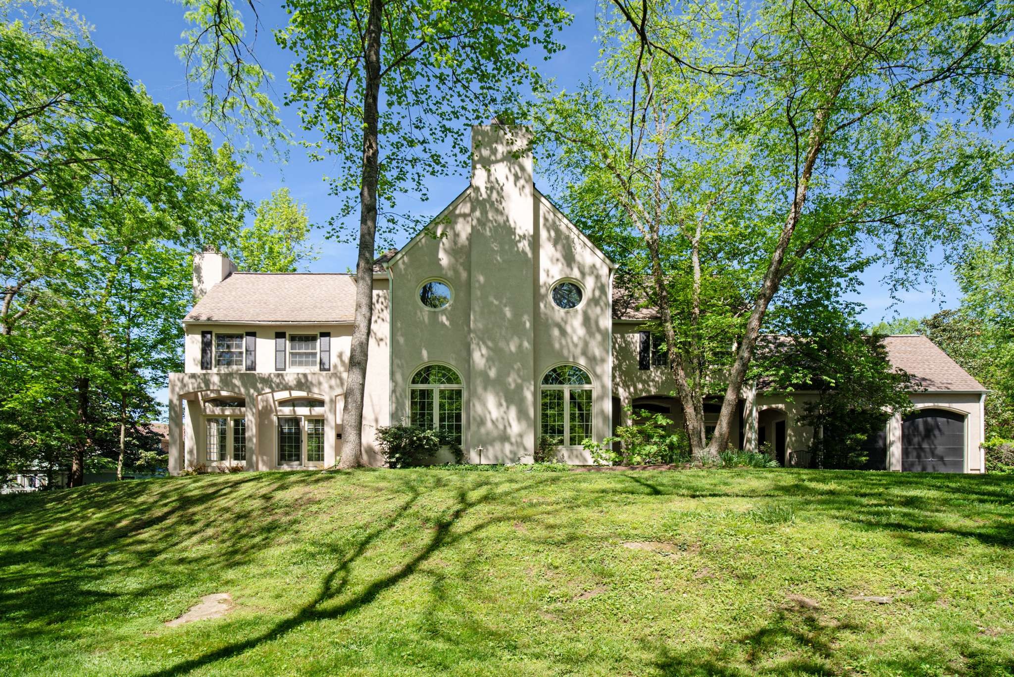 22 Foxhall Close