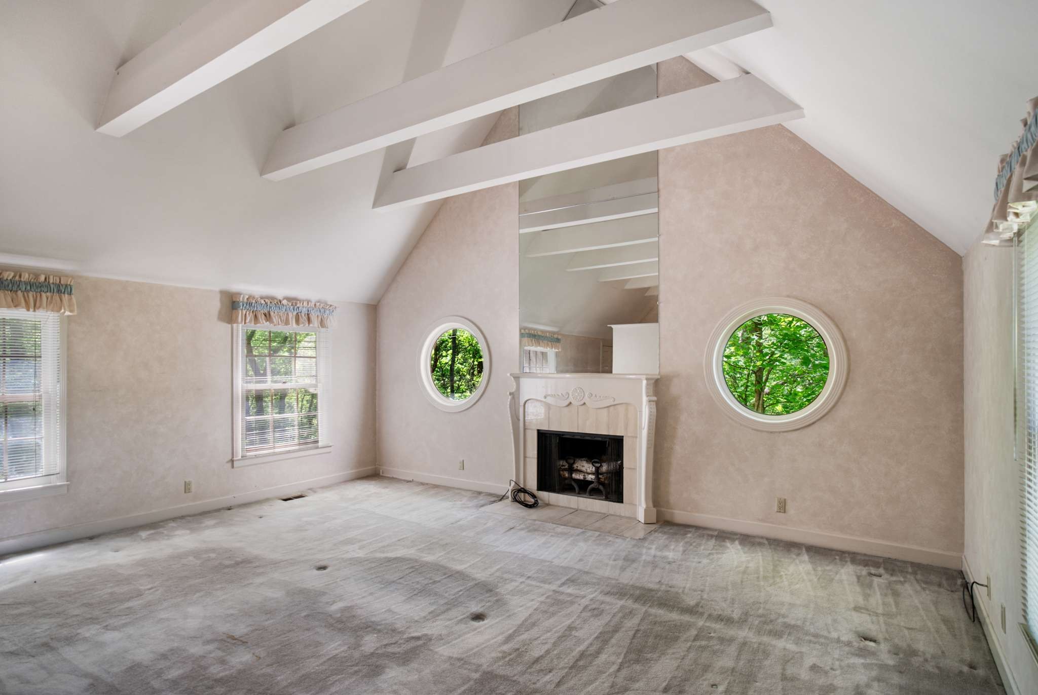 22 Foxhall Close