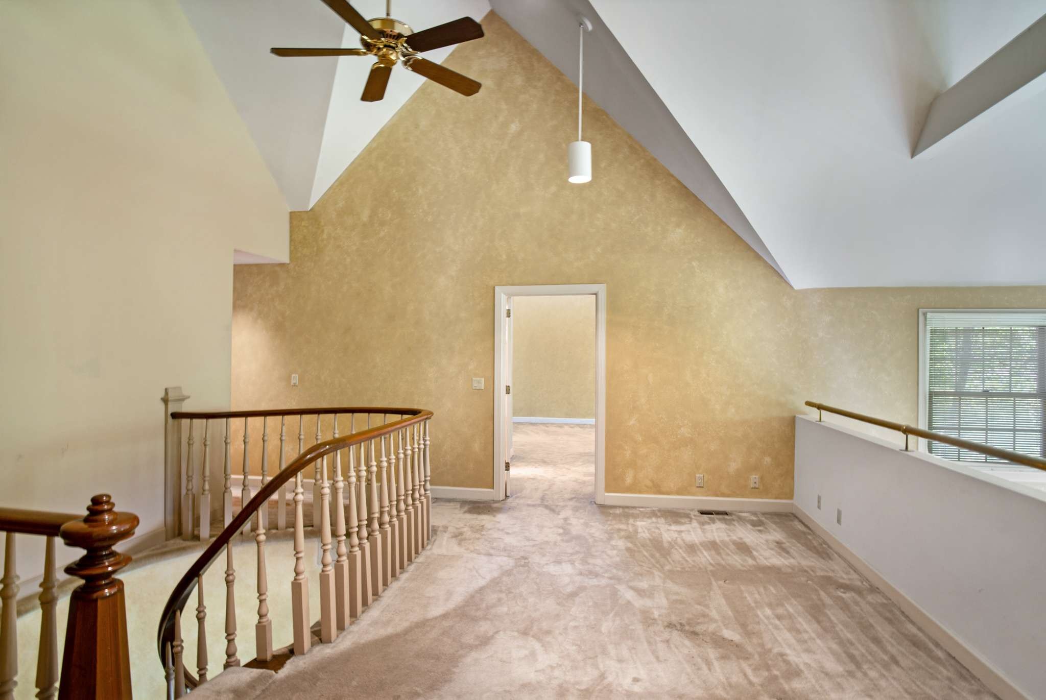 22 Foxhall Close