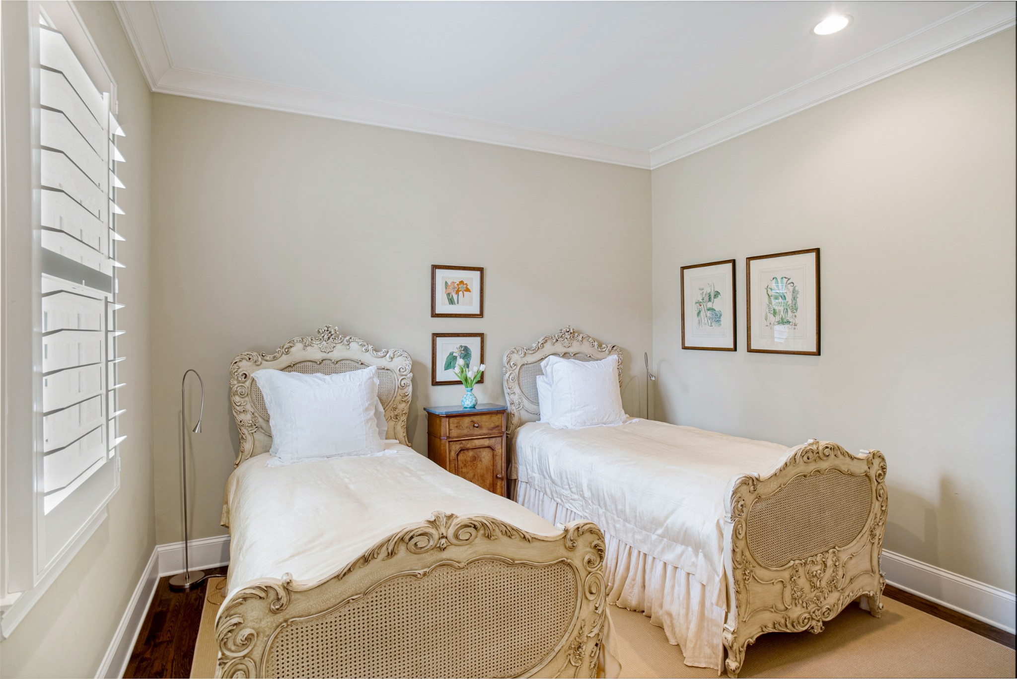 156 Haverford Dr