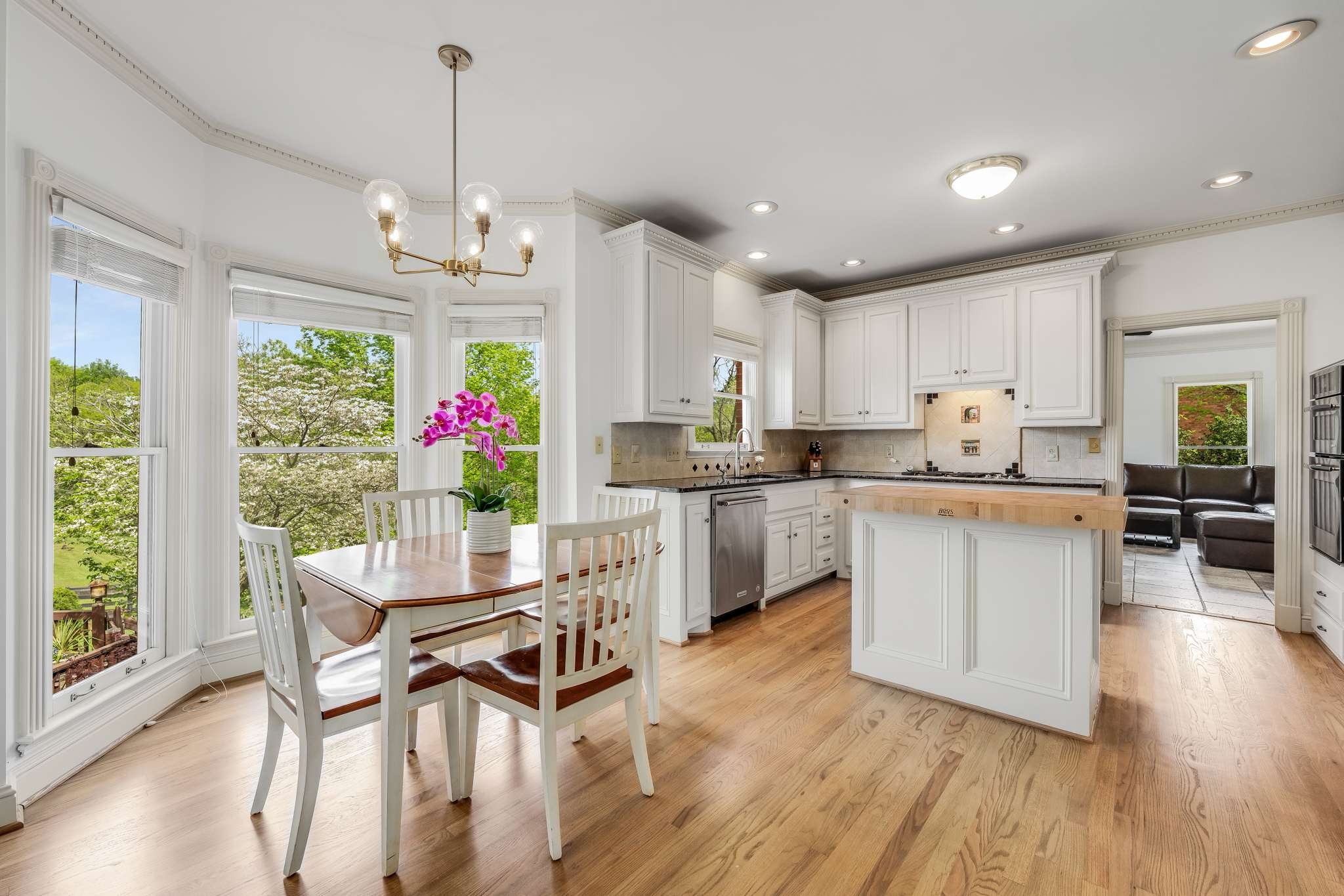 1207 Navaho Dr