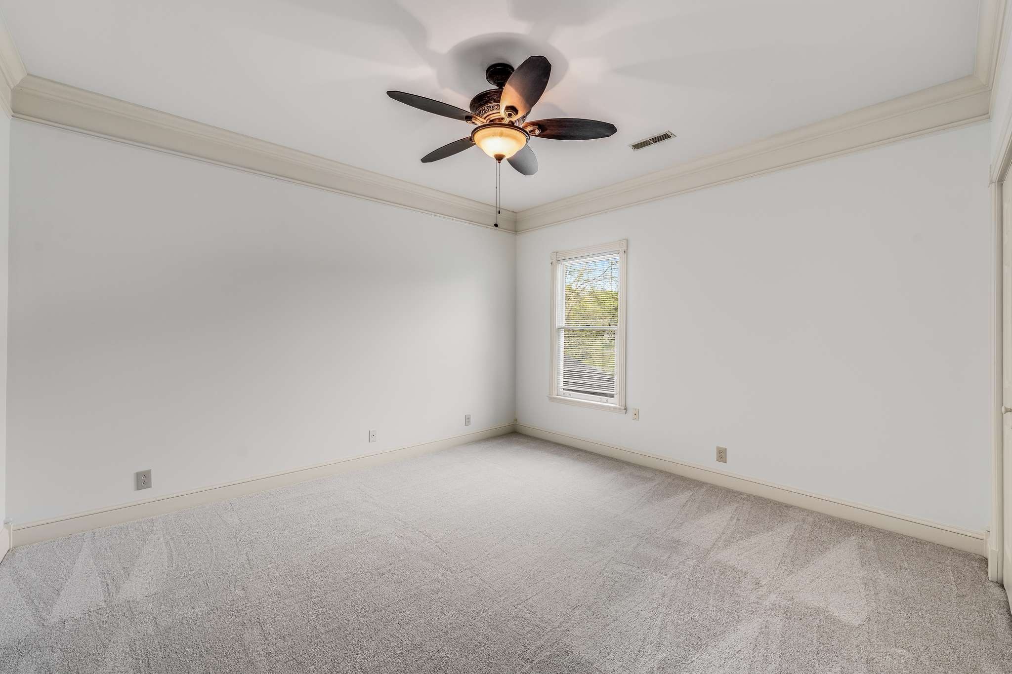 1207 Navaho Dr
