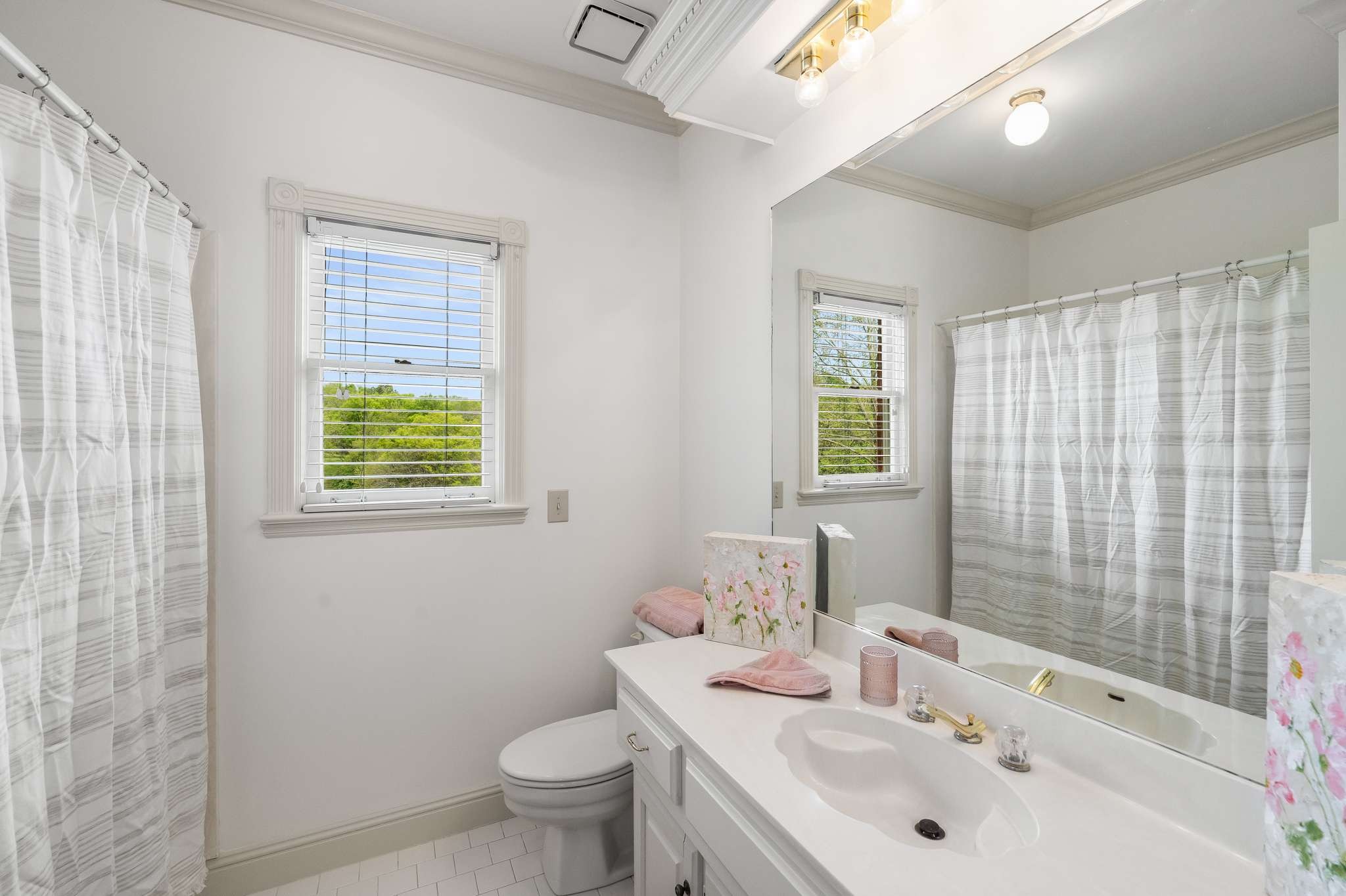 1207 Navaho Dr