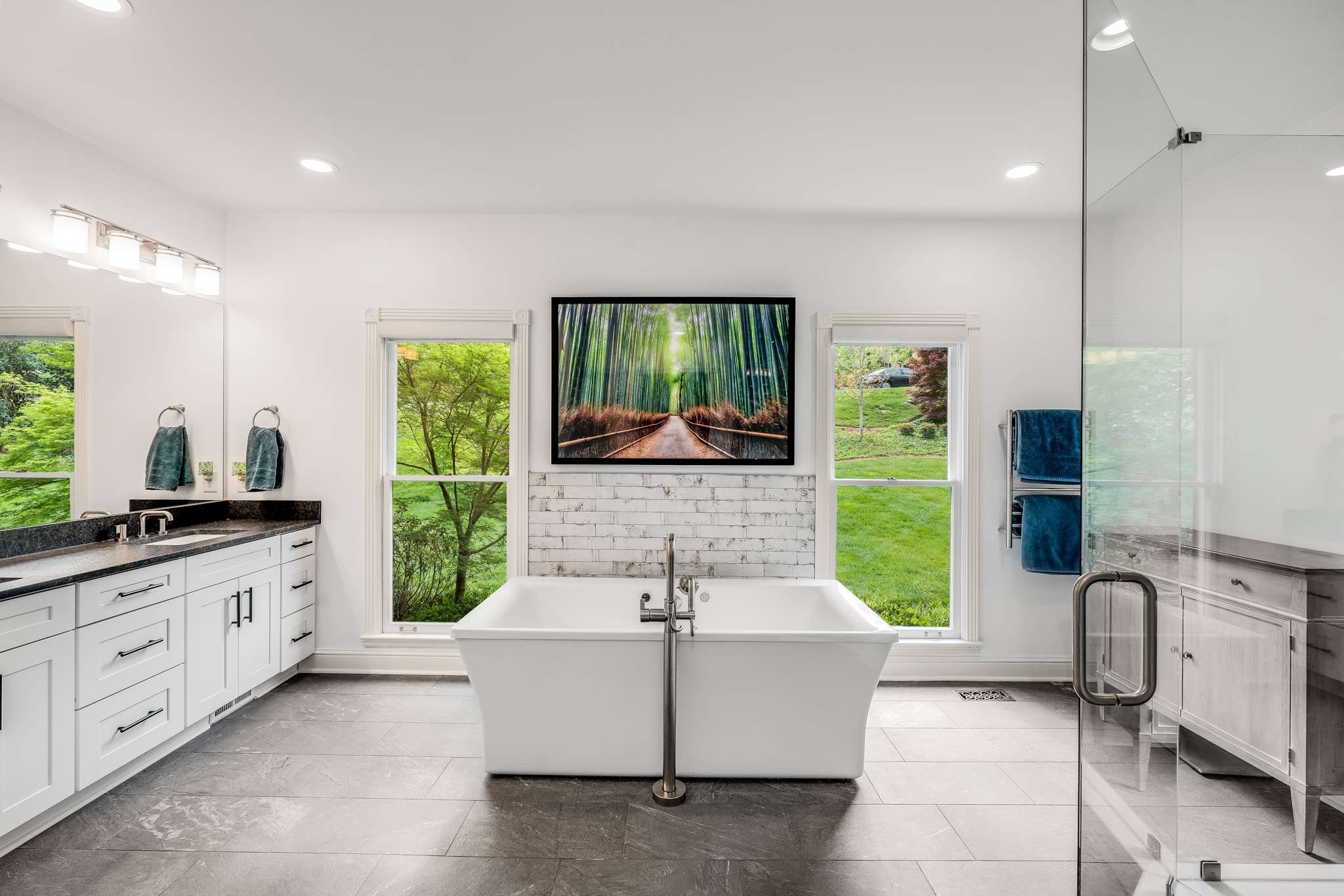 1207 Navaho Dr