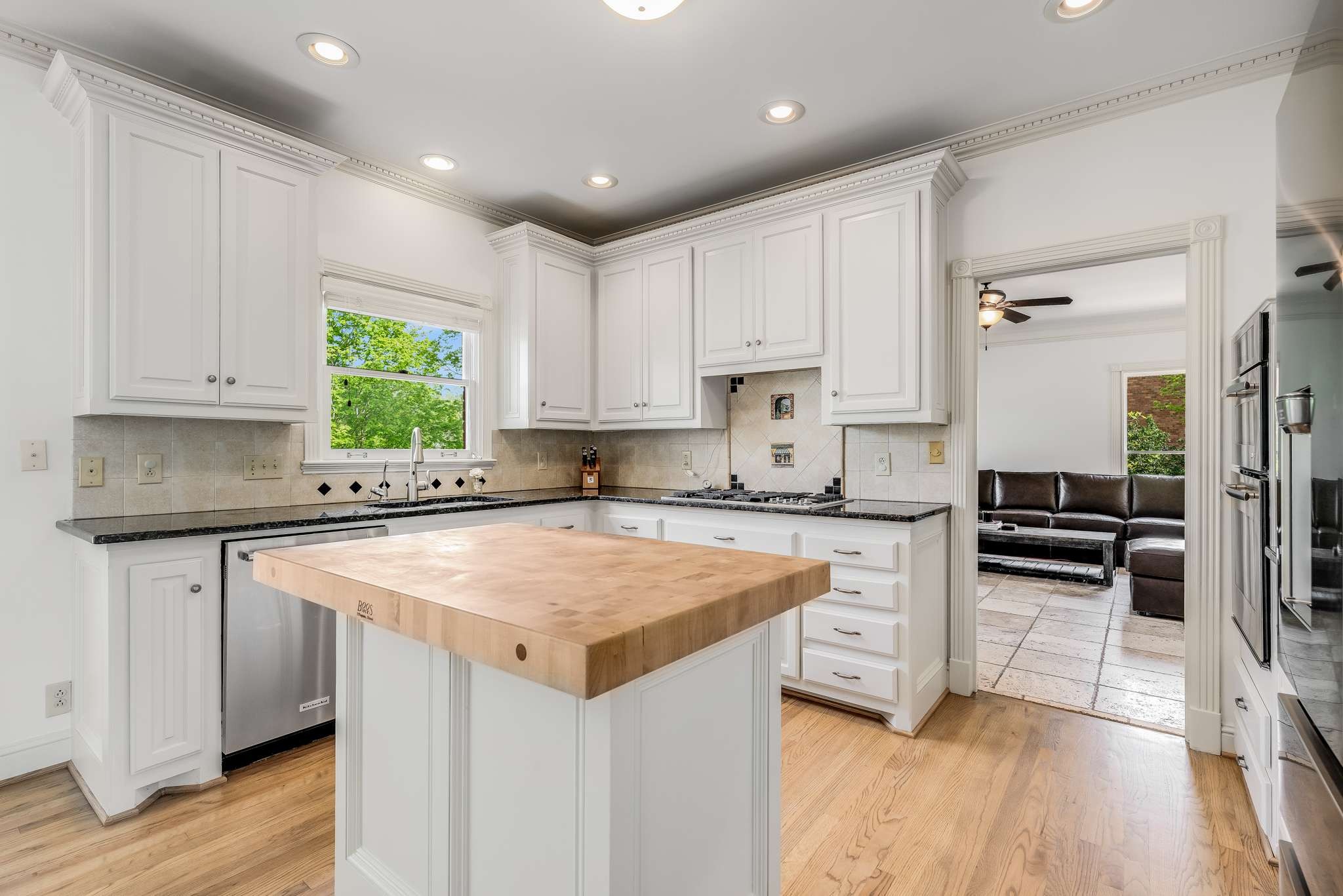 1207 Navaho Dr
