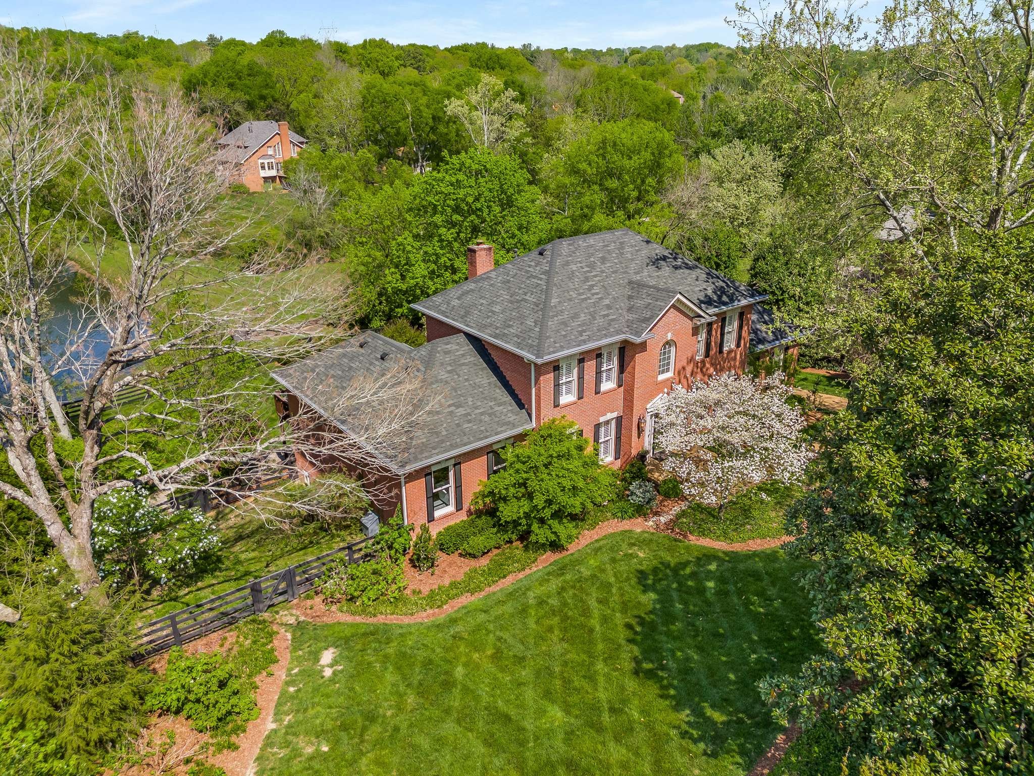 1207 Navaho Dr