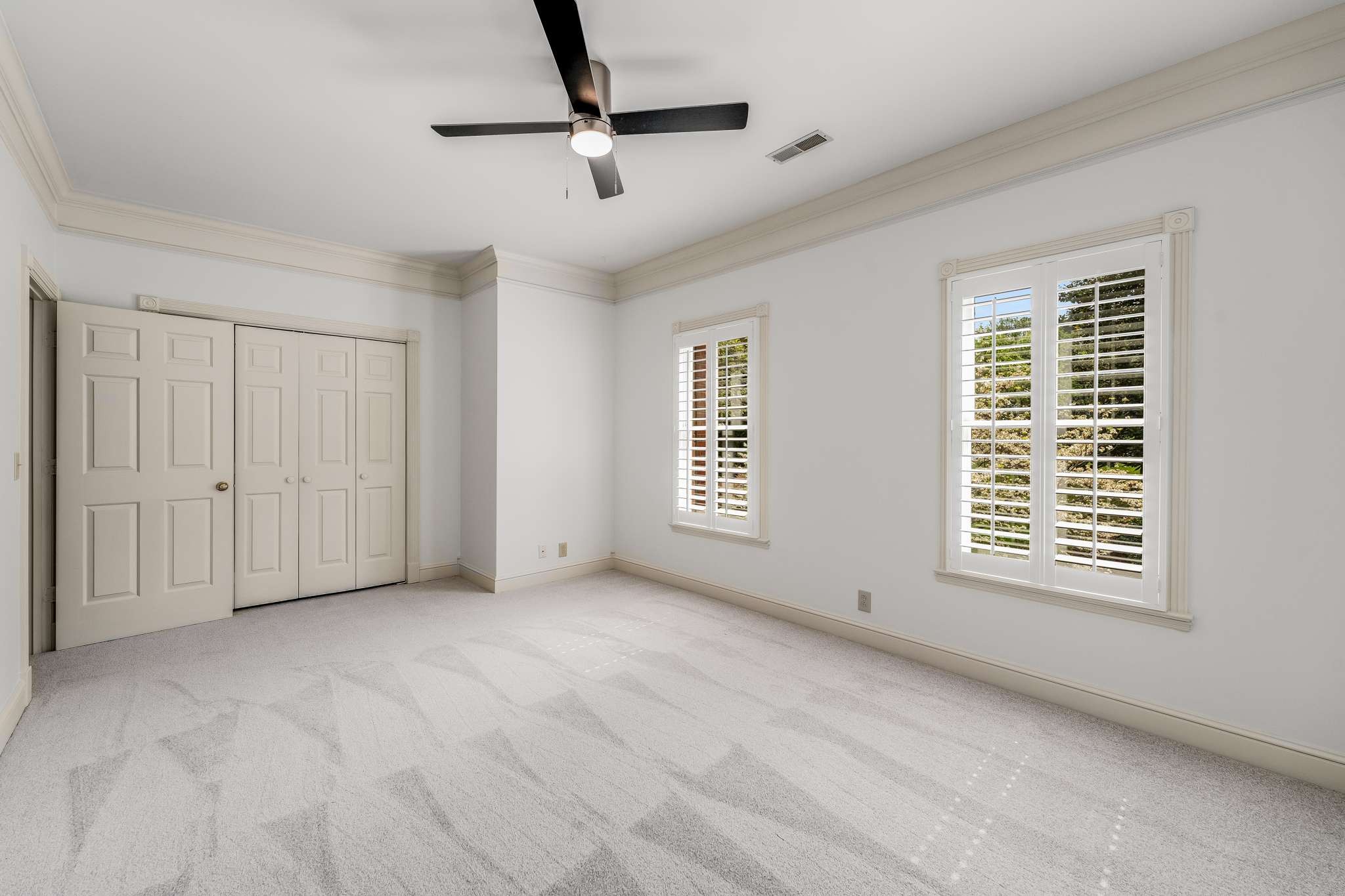1207 Navaho Dr