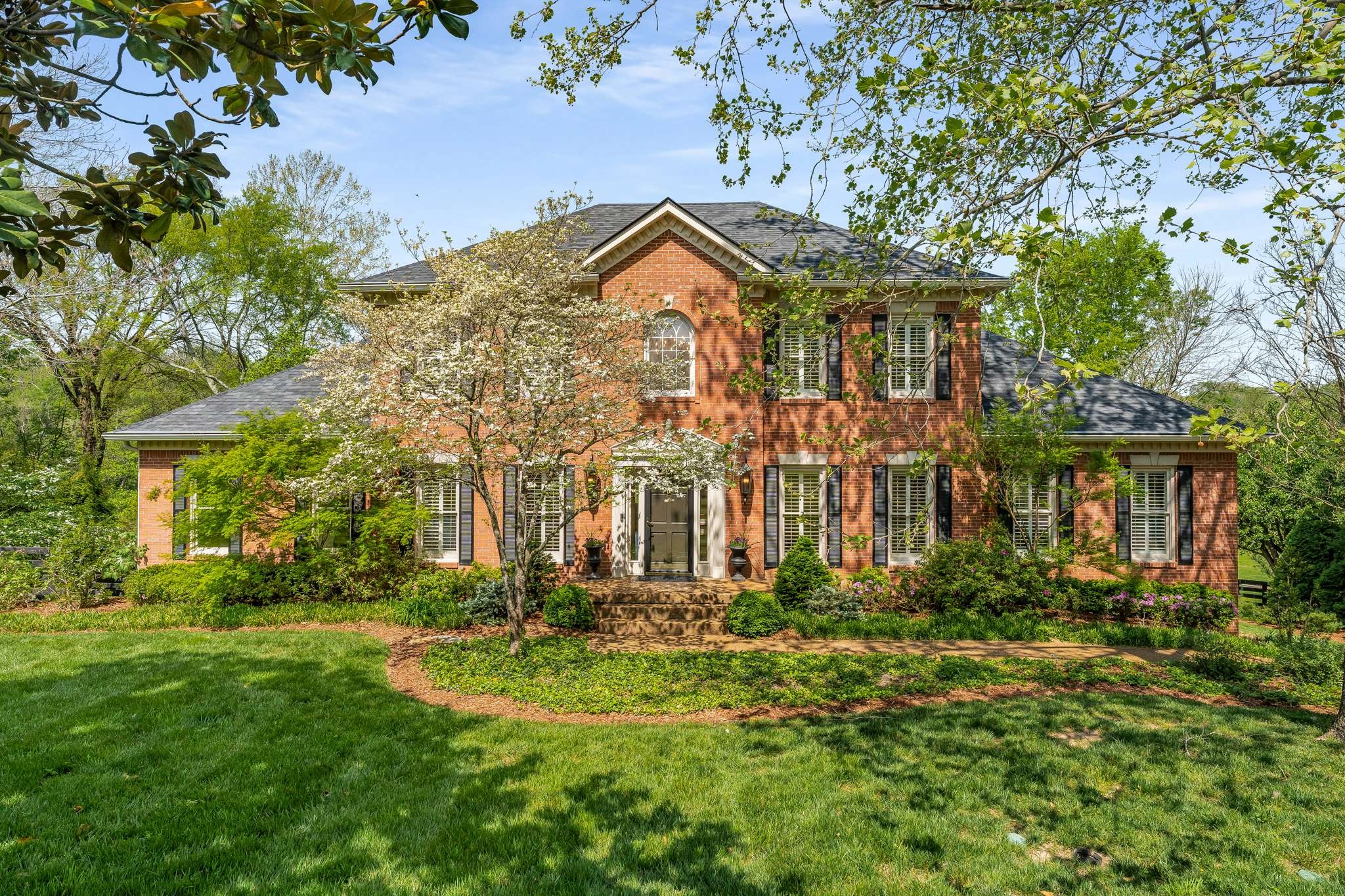 1207 Navaho Dr