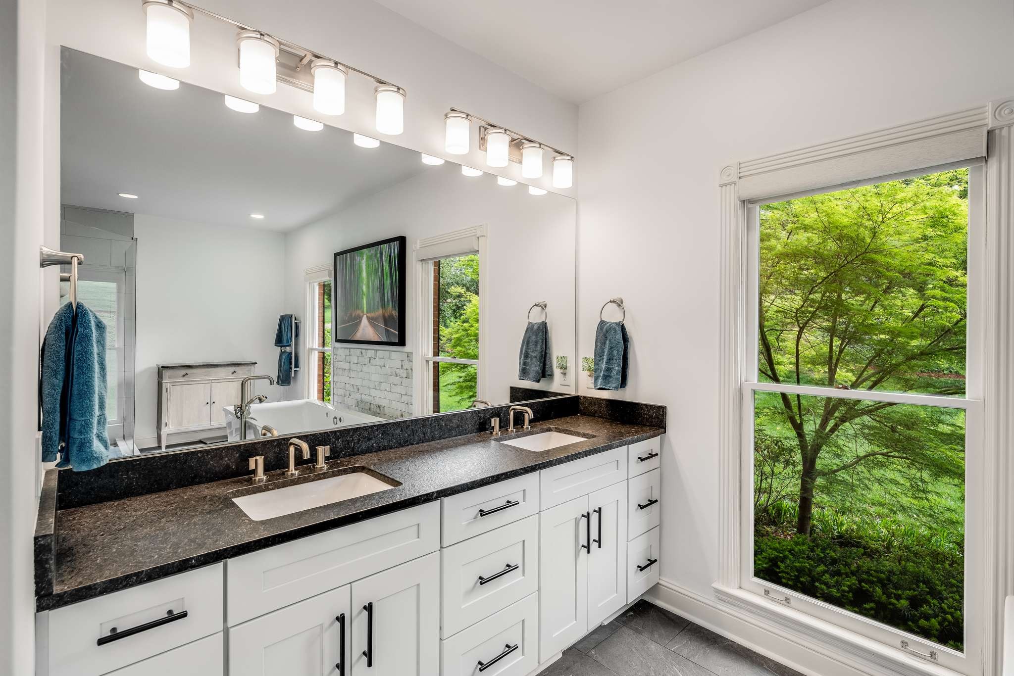 1207 Navaho Dr