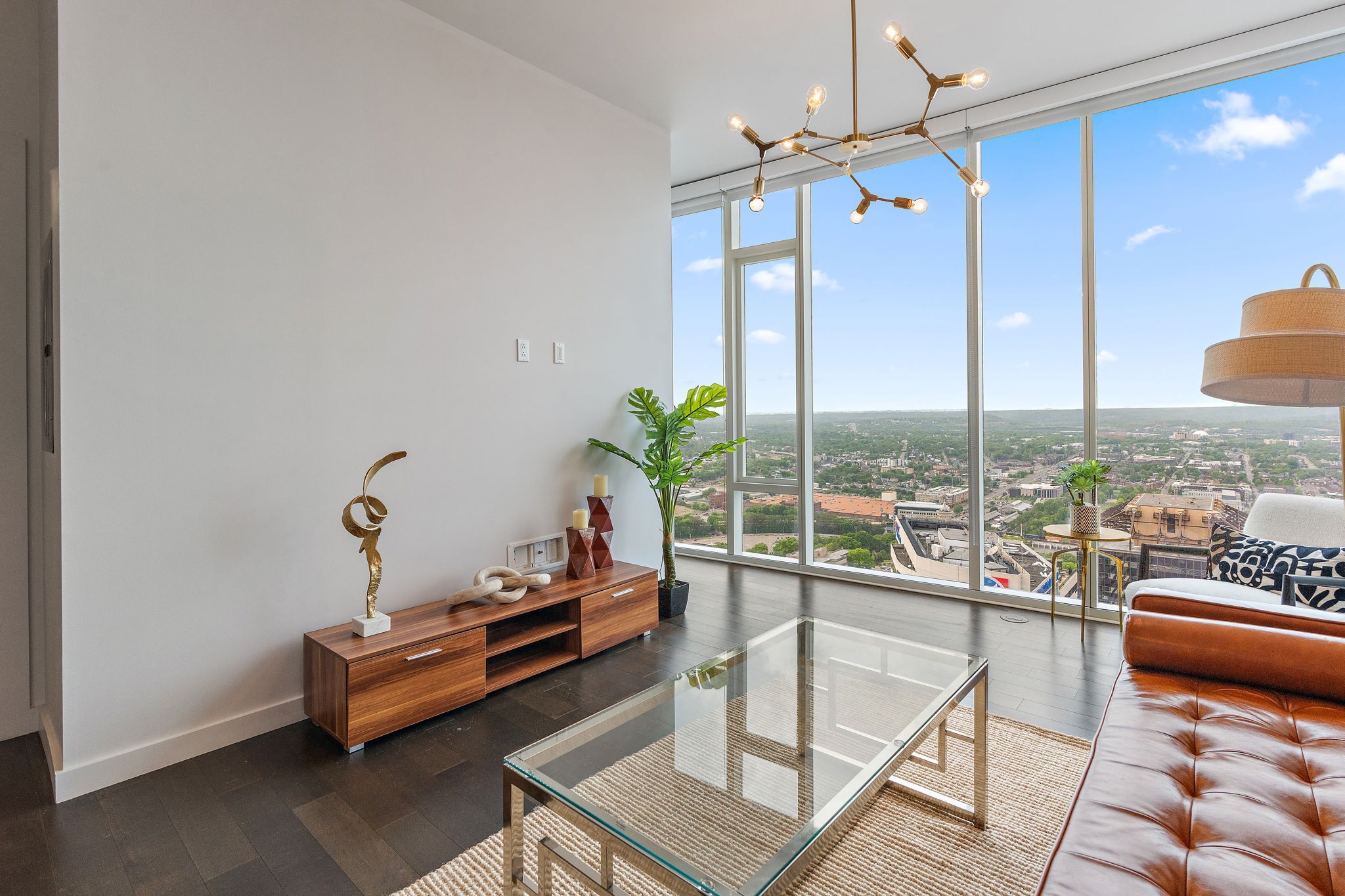 515 Church St Unit: 4211