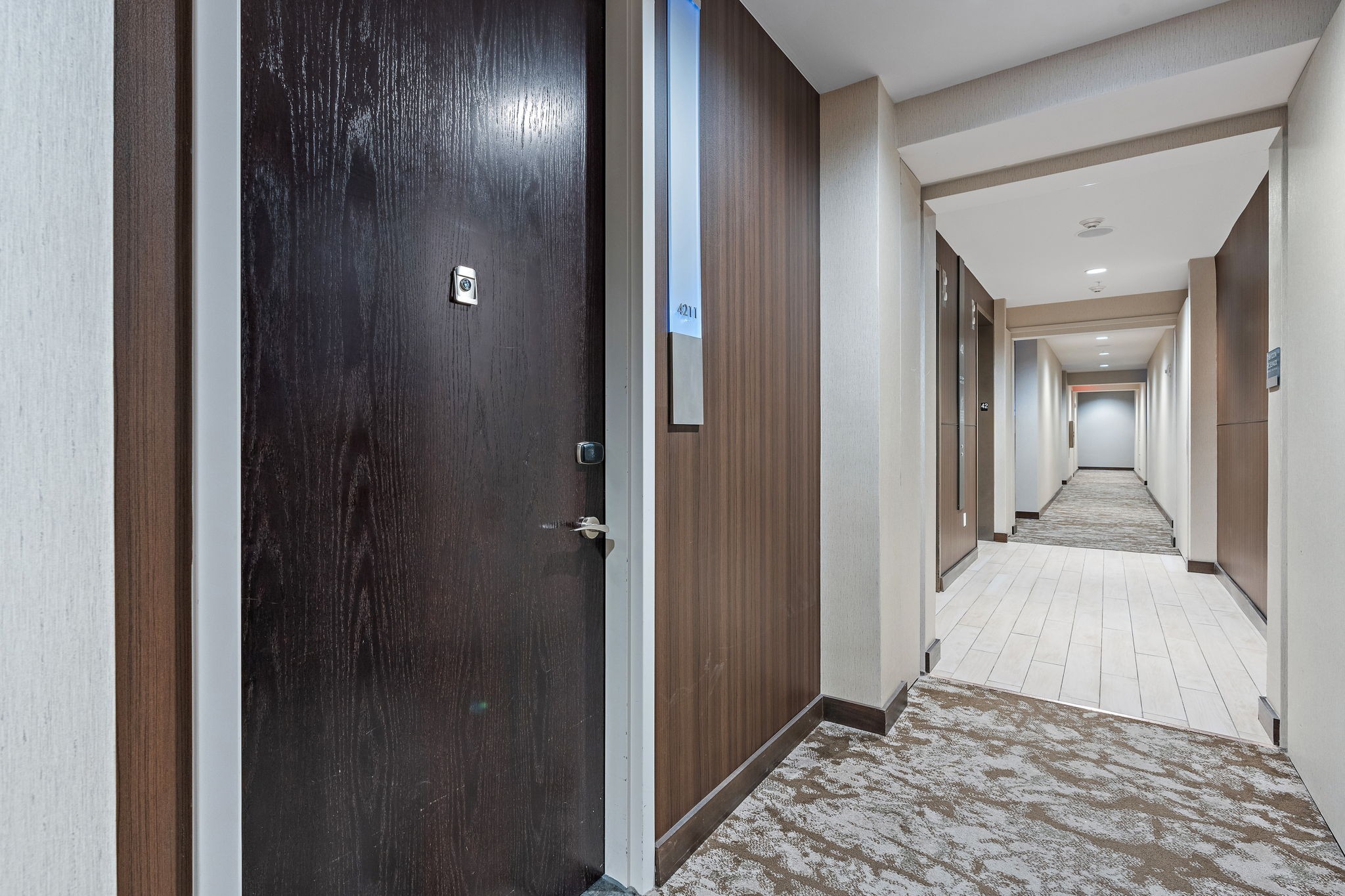 515 Church St Unit: 4211