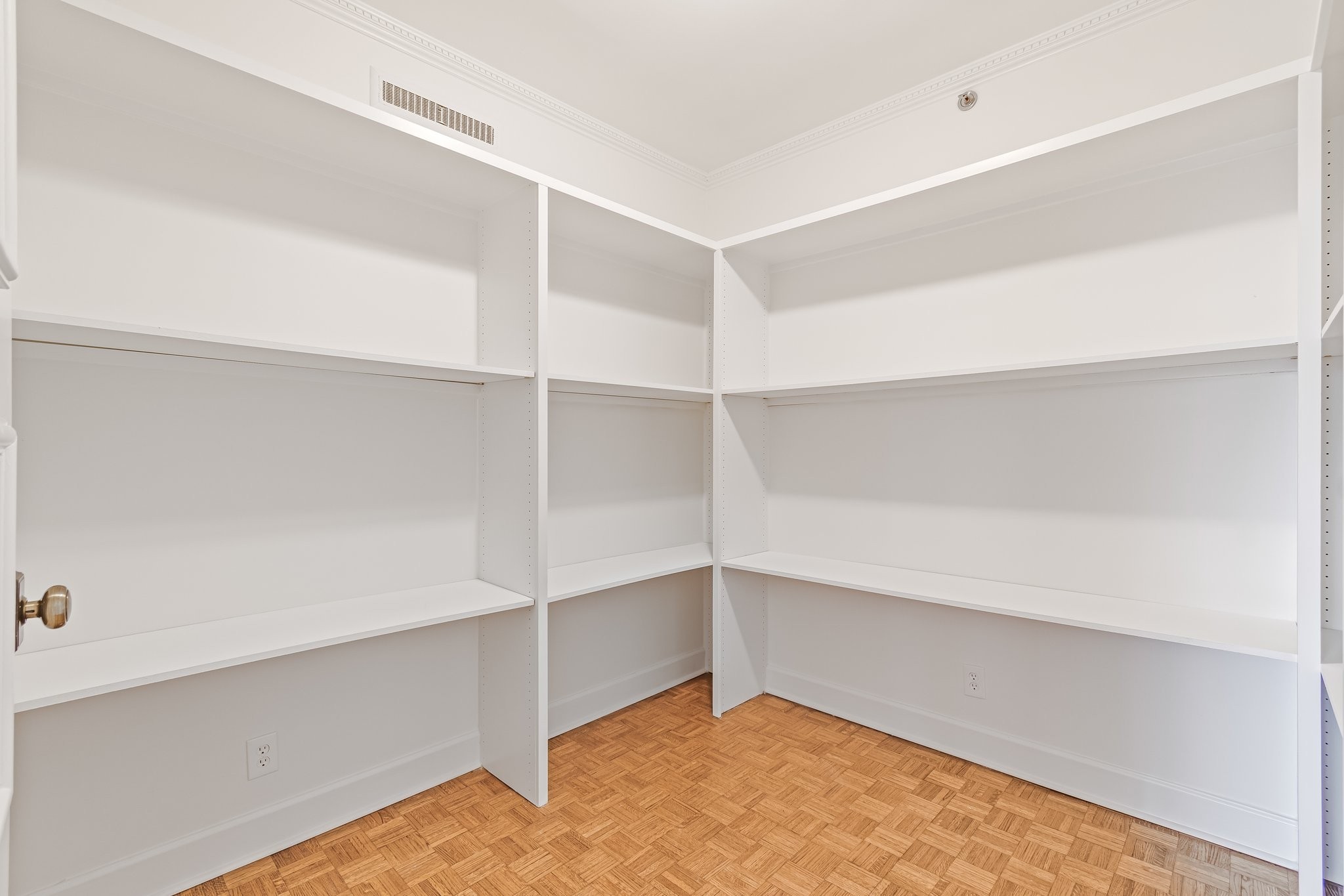 105 Leake Ave Unit: 30