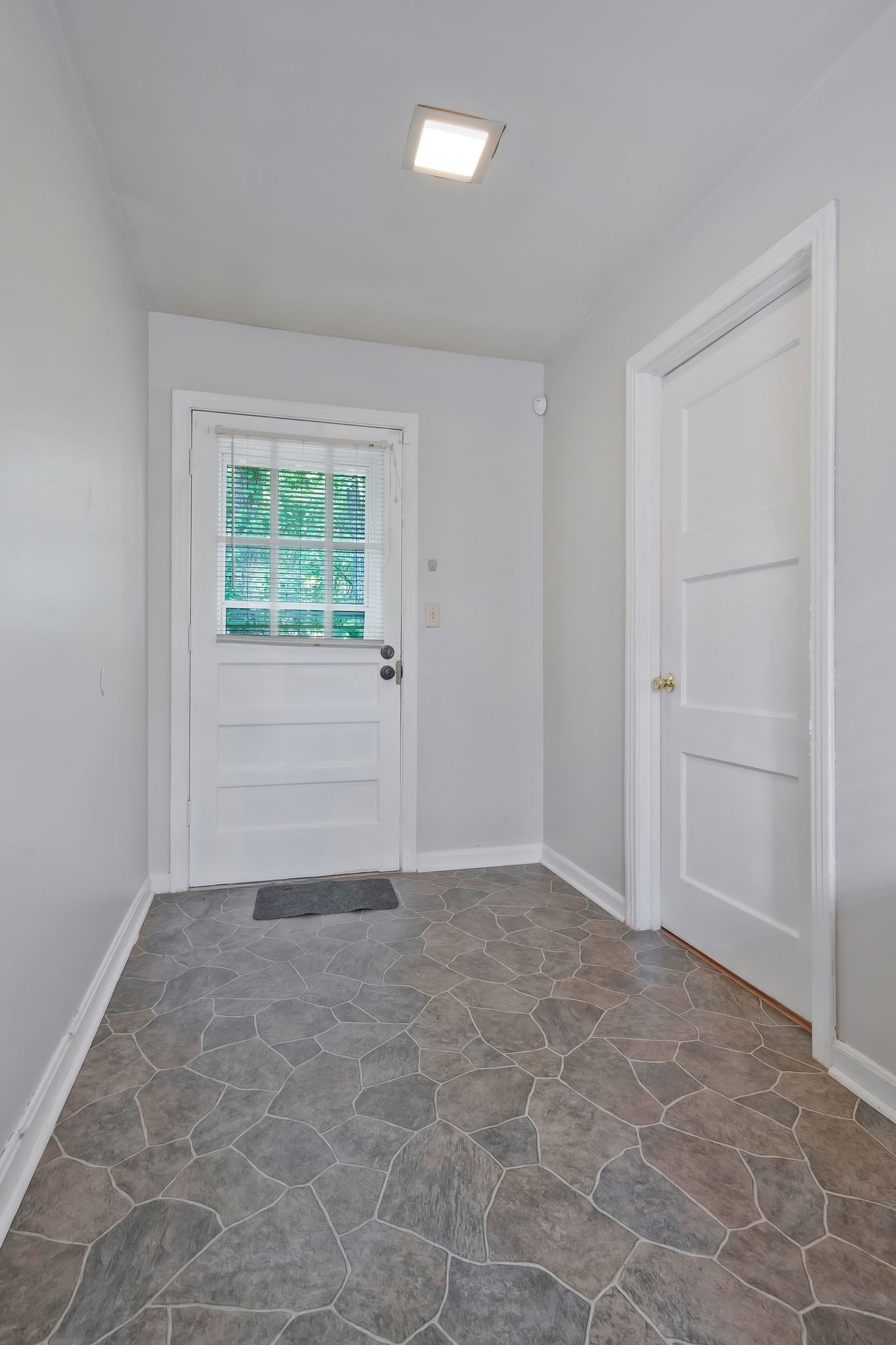 710 Canebrake Dr