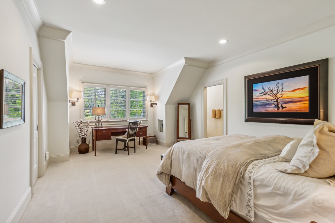 2310 Hemingway Dr