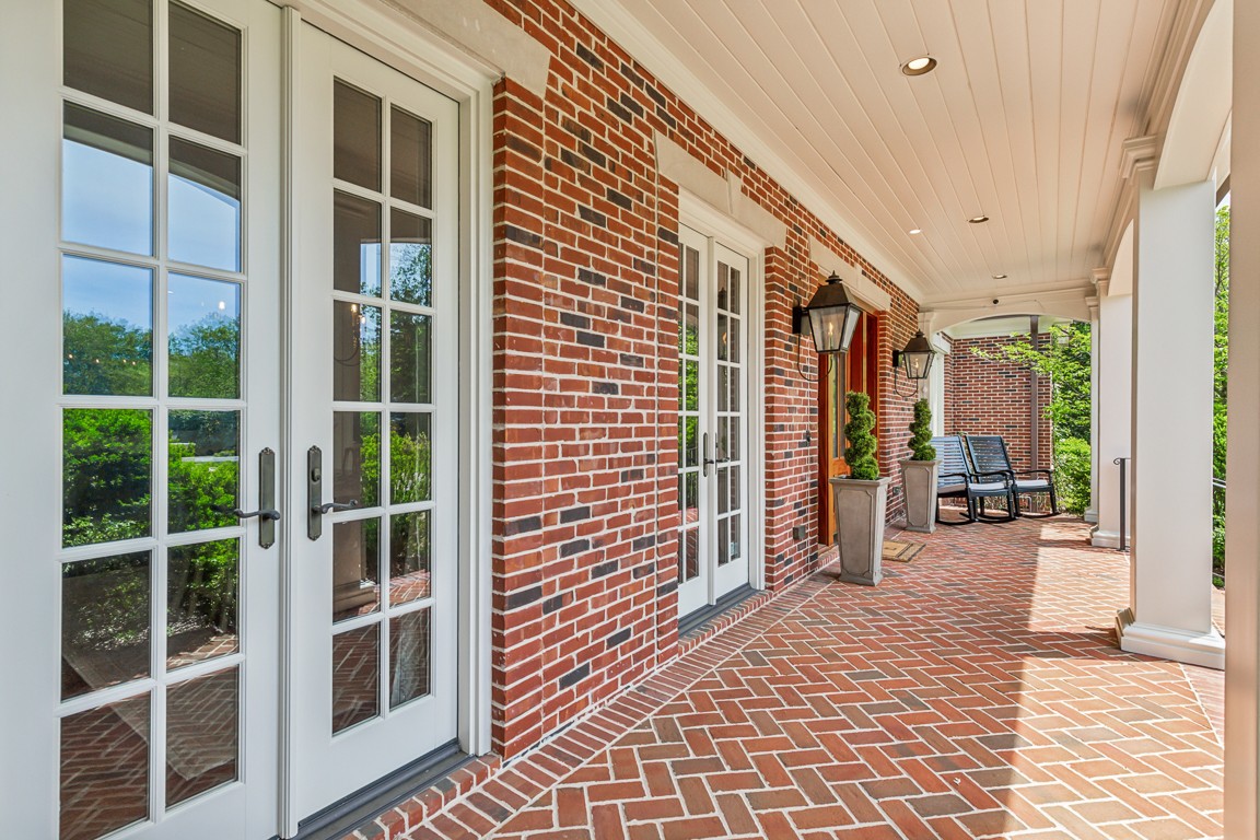 2310 Hemingway Dr